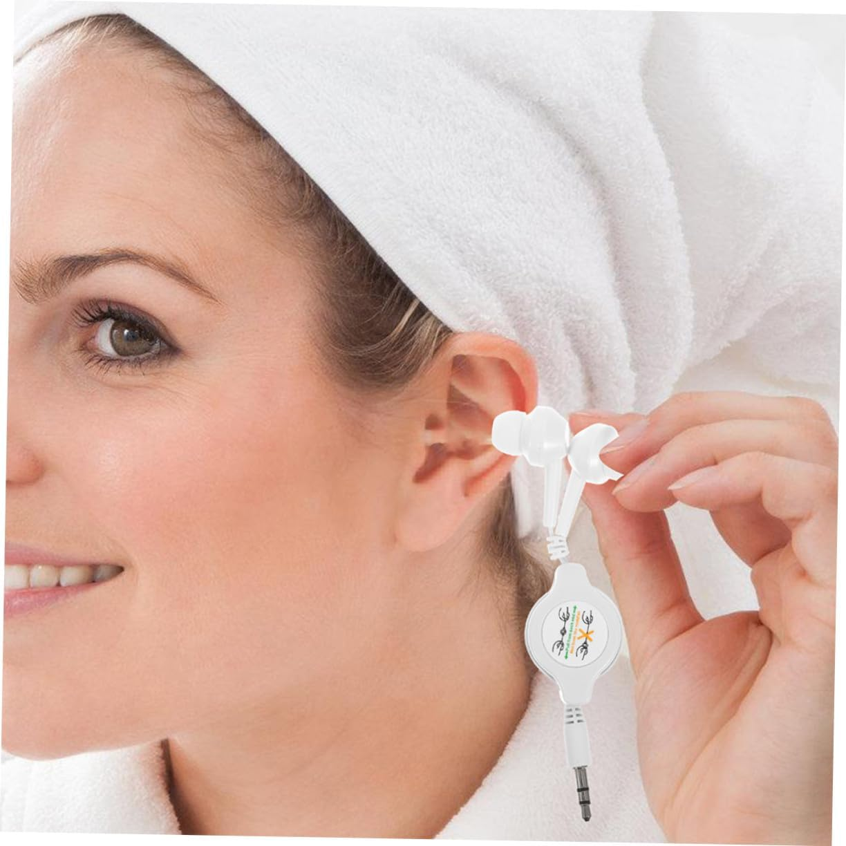 LIGIGWASH Retractable Earphones Dual Retractable Earplugs Portable Earbud Headphones Comfortable Design Noise-Isolating In-Ear Sports Headphones for Travel and Daily Use image number 5