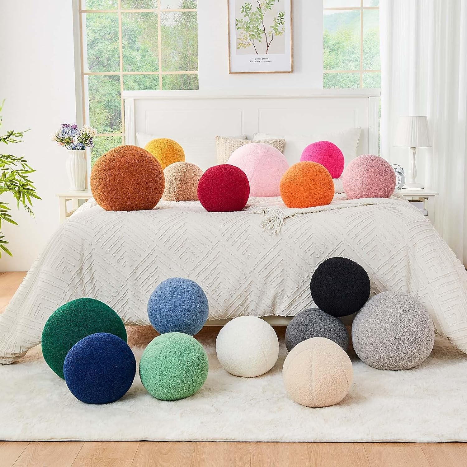 Uvvyui Beige Sphere Boucle Plush Pillow Cushion, Soft Decorative Throw Pillow, 11.8 Inch Sphere Pillow for Couch, Sofa, Bedroom