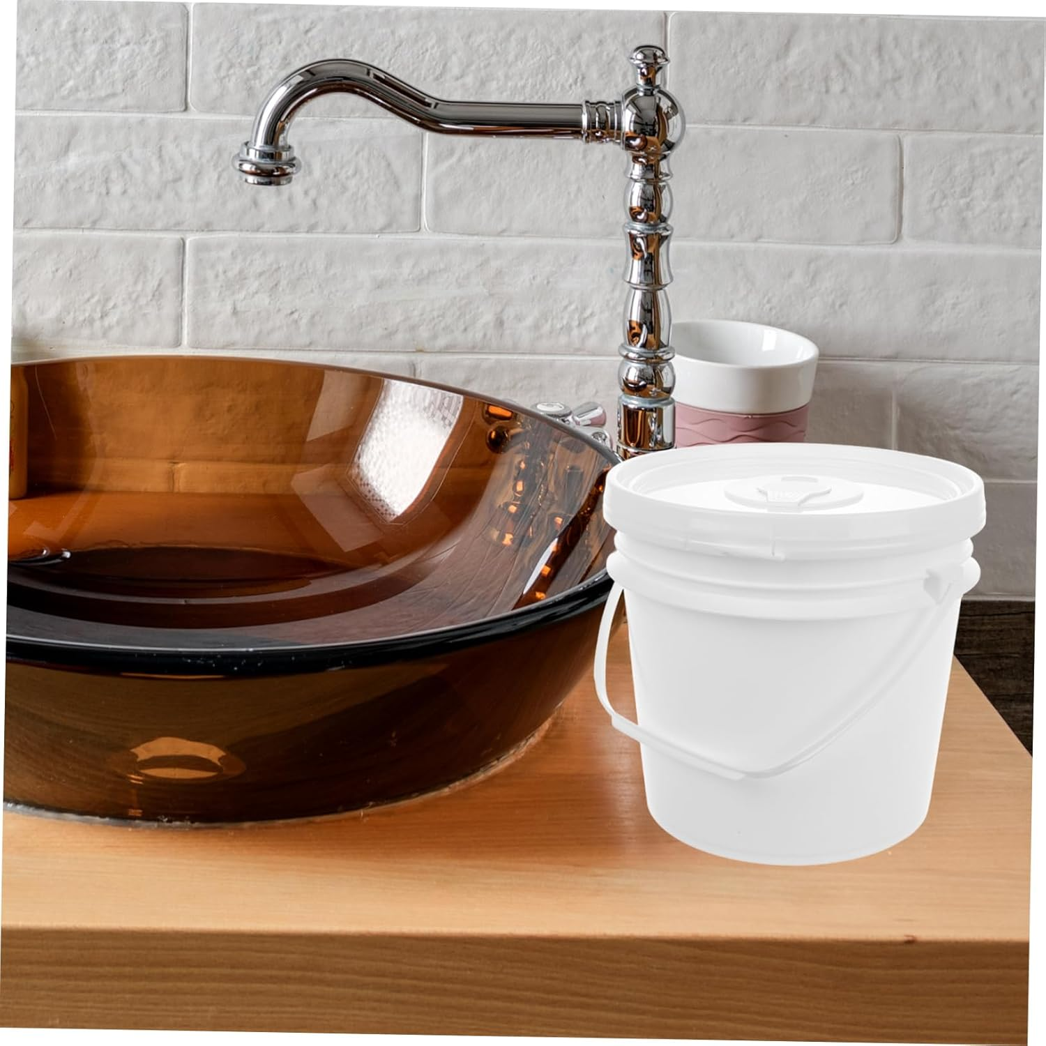 Wipes Dispenser Container 4L Portable Baby Wipe Holder Refillable Plastic Bathroom Wet Tissue Holder Flushable for Car and Nursery Use