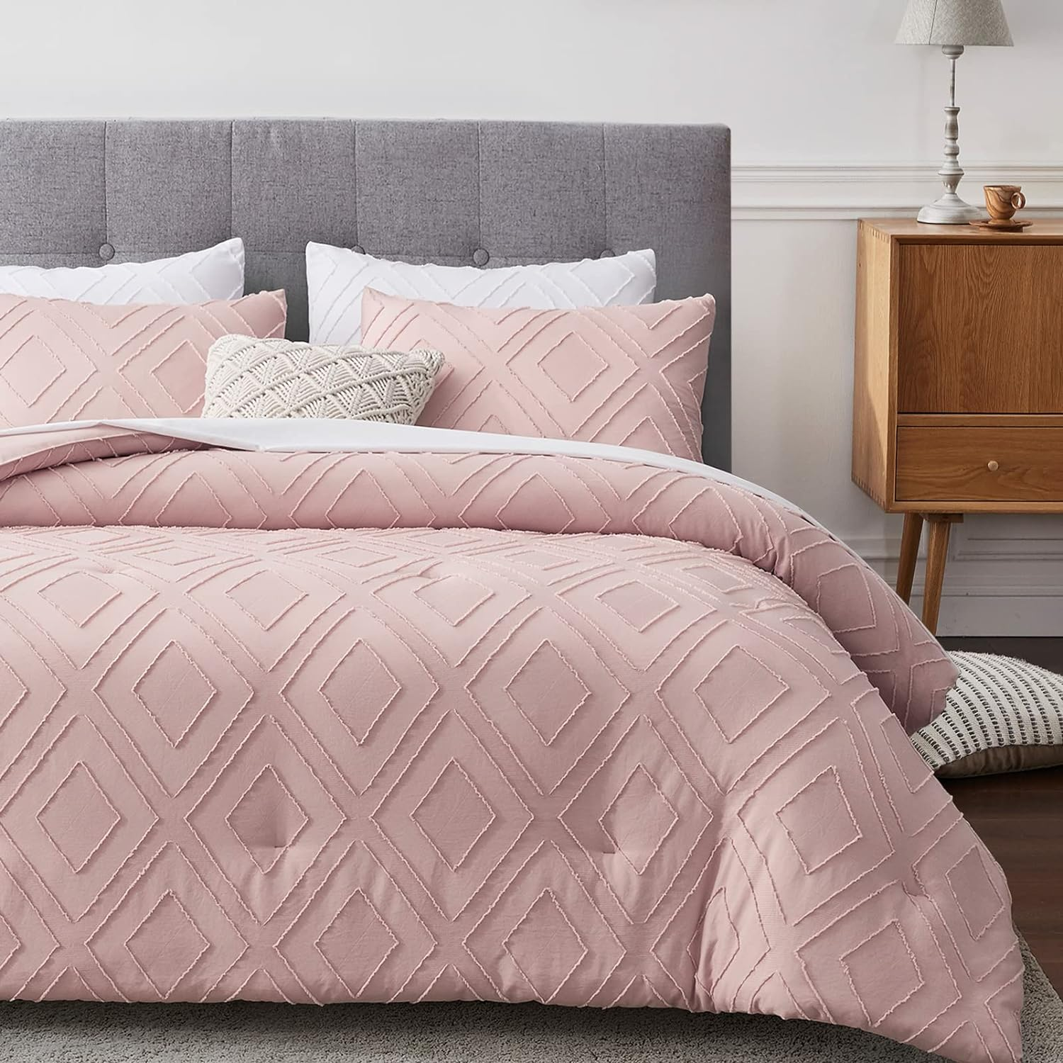 Boho Queen Comforter Set,Blush Pink Rhombus Tufted Queen Size Comforter Set with Corner Loops,3 Pieces Embroidery Shabby Chic Bedding Comforter Sets for All Seasons(Blush Pink,Queen) image number 2