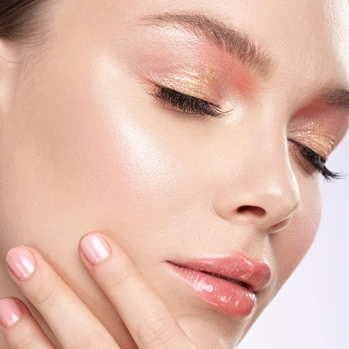 Inglot AMC Cream Concealer for a Softener Effect - with Light Diffusers, Waterproof, for a Matte Effect, with Vitamin E and A, Non-Toxic Concealer Pen, 5.5 G : 64 - 60 image number 3