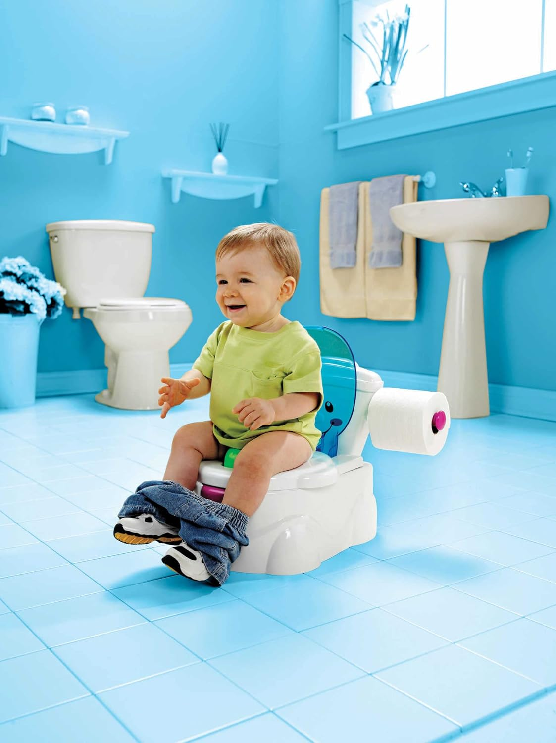 Fisher-Price Toddler Training Toilet, My Potty Friend with Sounds, Music & Splash Guard for Ages 18+ Months, P4324 - My Potty Friend image number 2