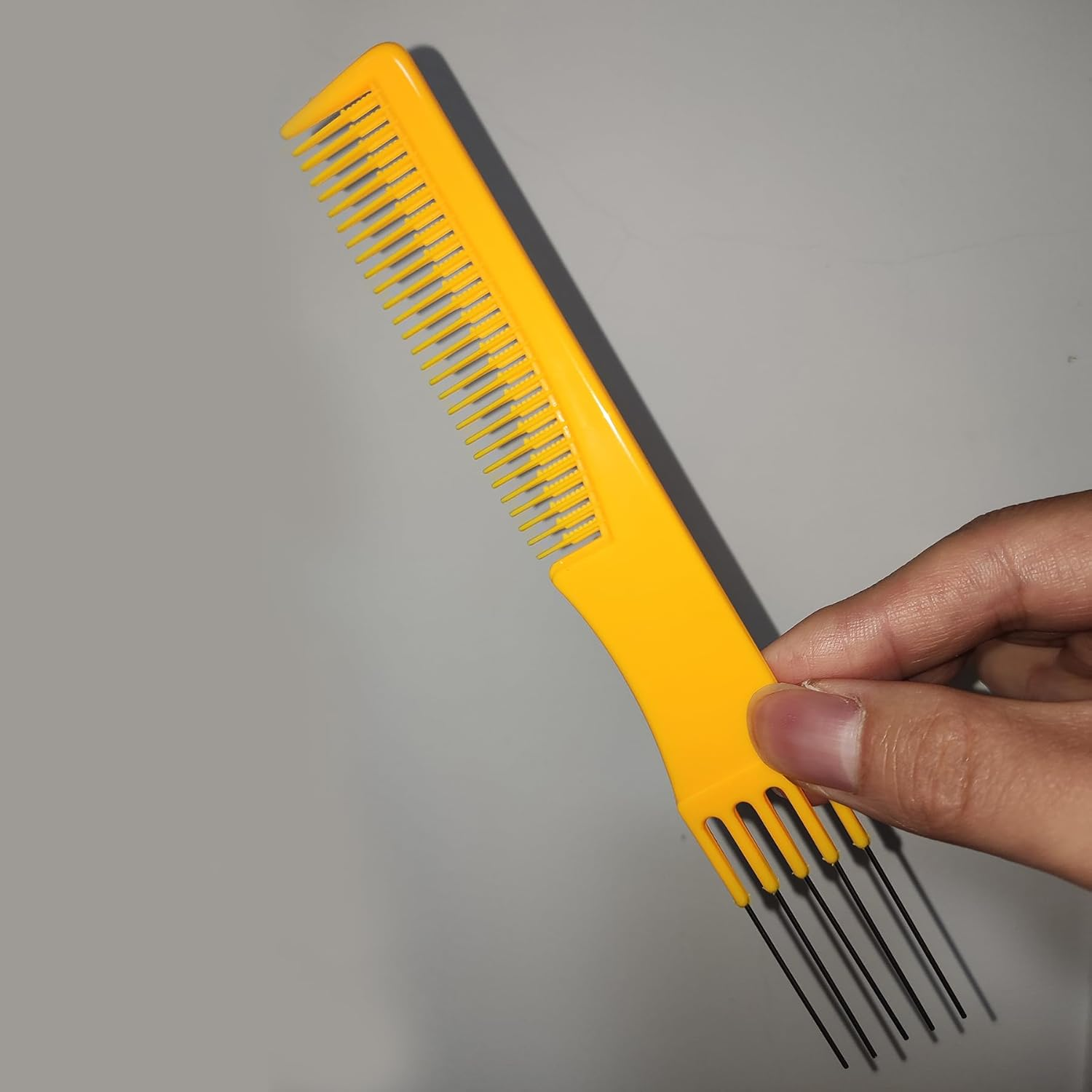 Beautifultracy 3 Packs Teasing Comb with Metal Pick Combs for Women Hair Pick Comb for Hair Styling (Blue, Red and Yellow) image number 4