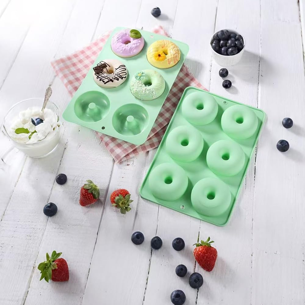 1-Pack Silicone Donut Baking Pan，Food-Grade Silicone,Cavity Donut Mold -Non-Stick, Universal for Cakes & Breads,Heat-Resistant & Easy to Clean，Silicone Baking Tray Doughnut Maker Moulds
