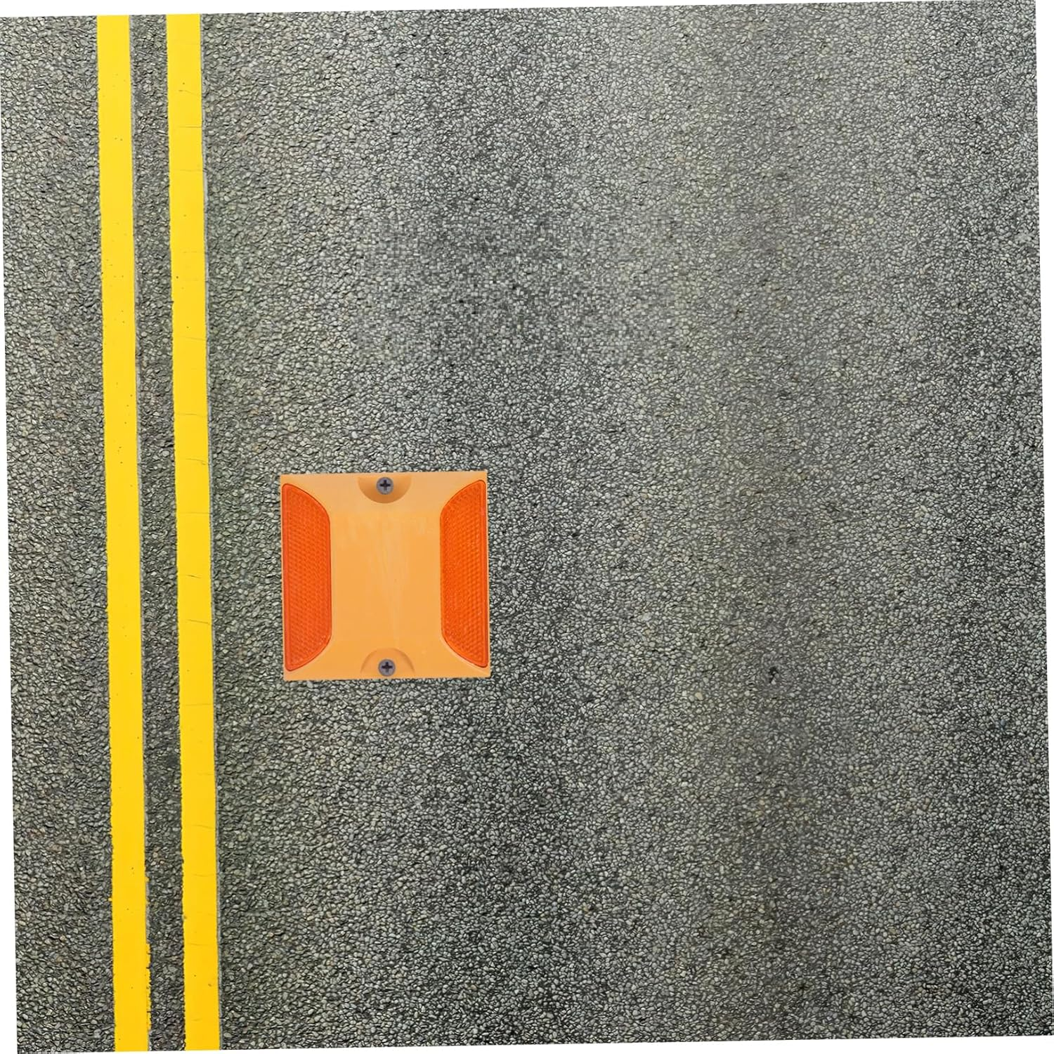 4Pcs High Reflective Plastic Road Studs Markers Pavement Reflective Dots for Driveway Safety image number 6