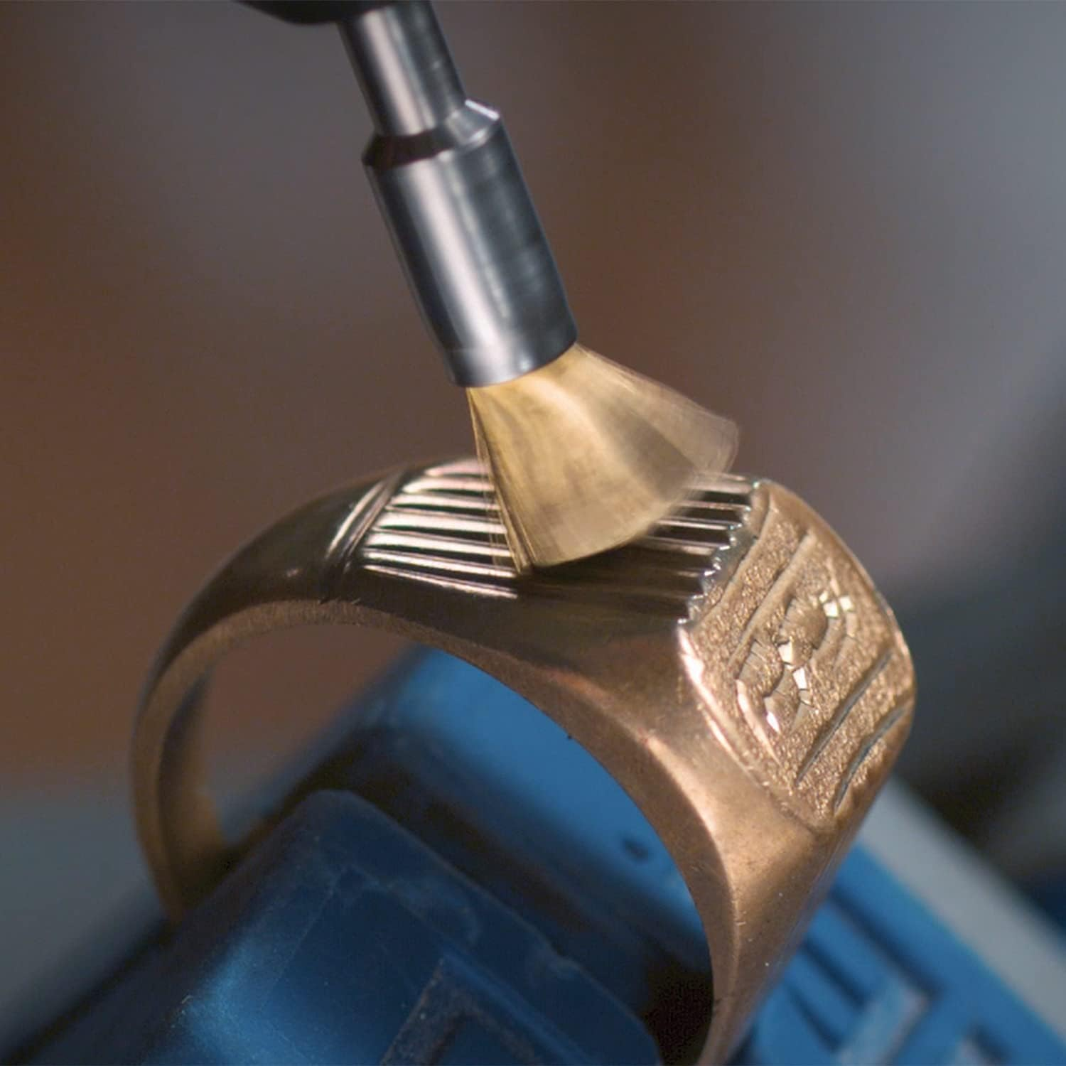 Dremel 537 Brass Brush Accessory Set, 2 Brushes (3.2 Mm) for Cleaning Soft Metals like Gold, Bronze or Copper image number 2