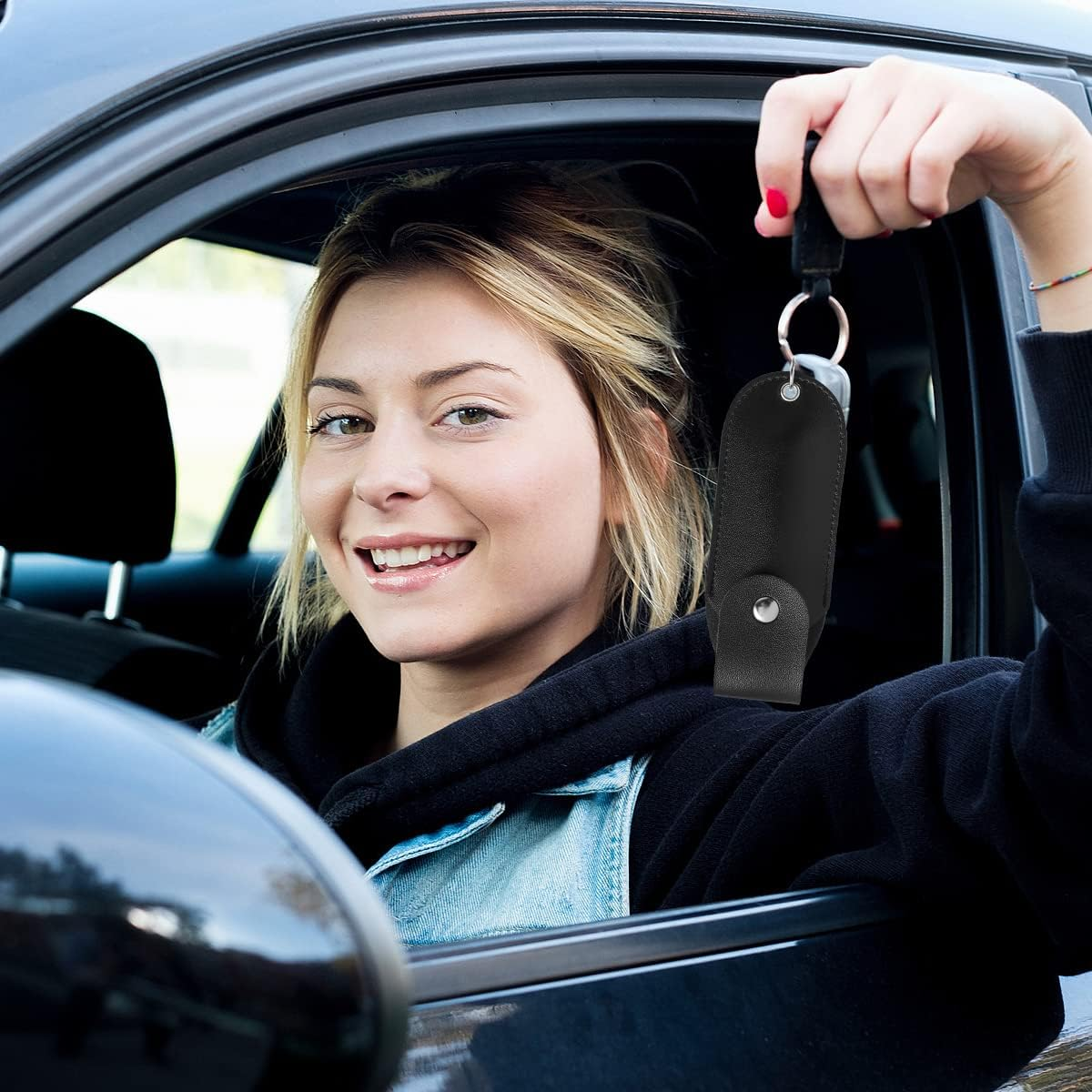 Pepper Spray Pouch, PU Leather Pepper Spray Holster, Mini Portable Top Flap Pepper Spray Holder, Self Defense Spray Leather Case Keychain (Pepper Spray Not Included) image number 1