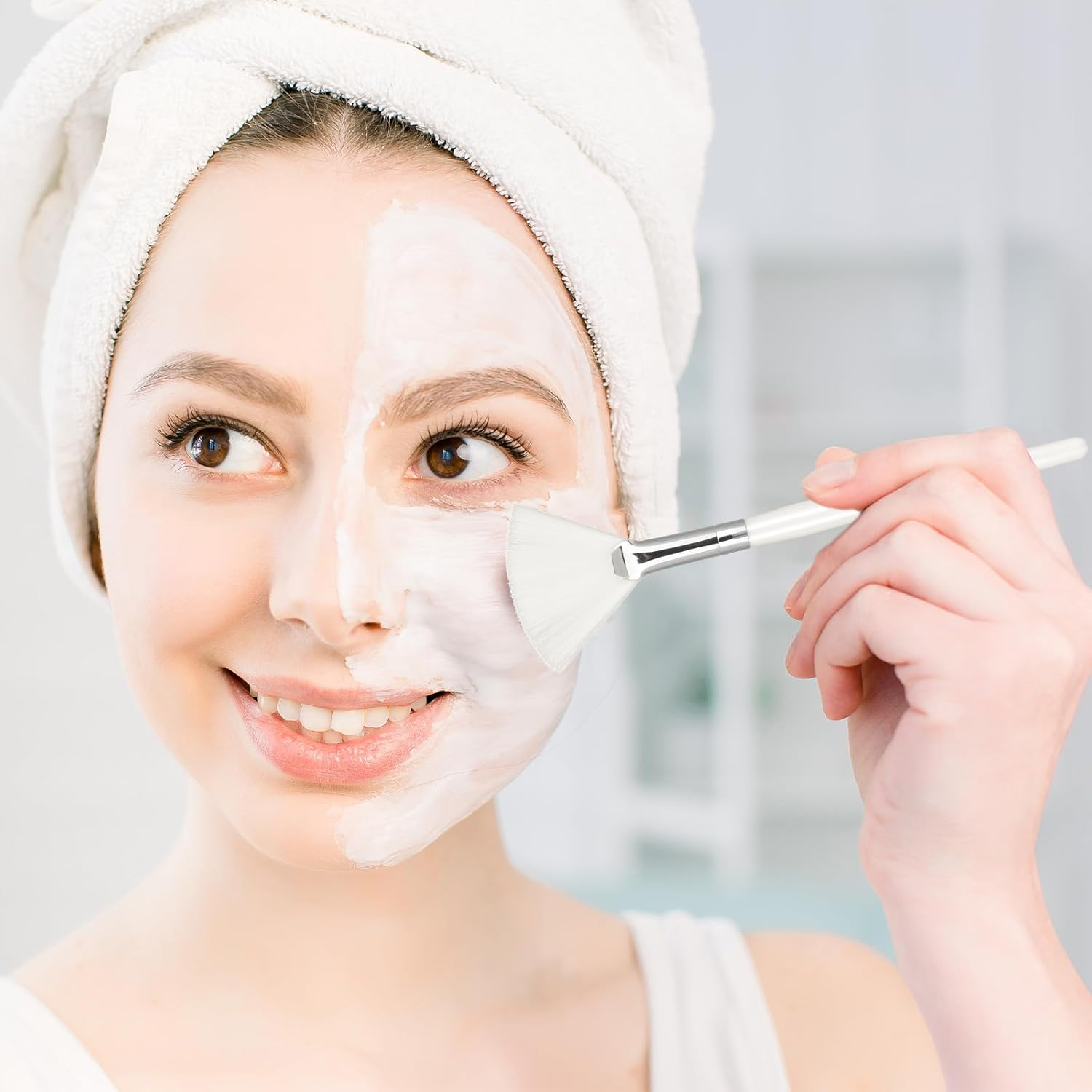 4 Pcs Fan Brush Makeup Facial Brush, Soft Facial Applicator Brushes, Esthetician Face Makeup Tools, Facial Brushes for Mud Cream, Loose Powder Highlighting Blush image number 6