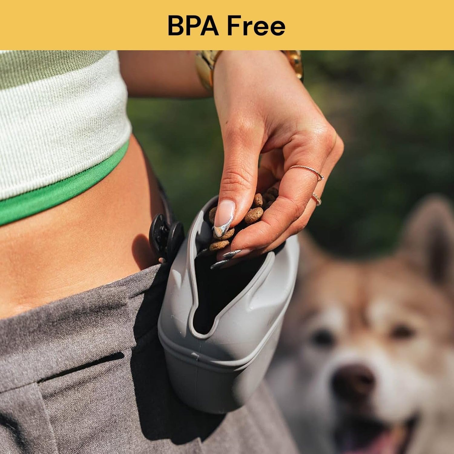 EZONEDEAL Silicone Dog Treat Pouch, Puppy Training Pouch, Clip on Portable Training Container, Small Training Bag-Portable Dog Treat Bag for Leash with Magnetic Closure Buckle Closing and Waist Clip (Grey) image number 1