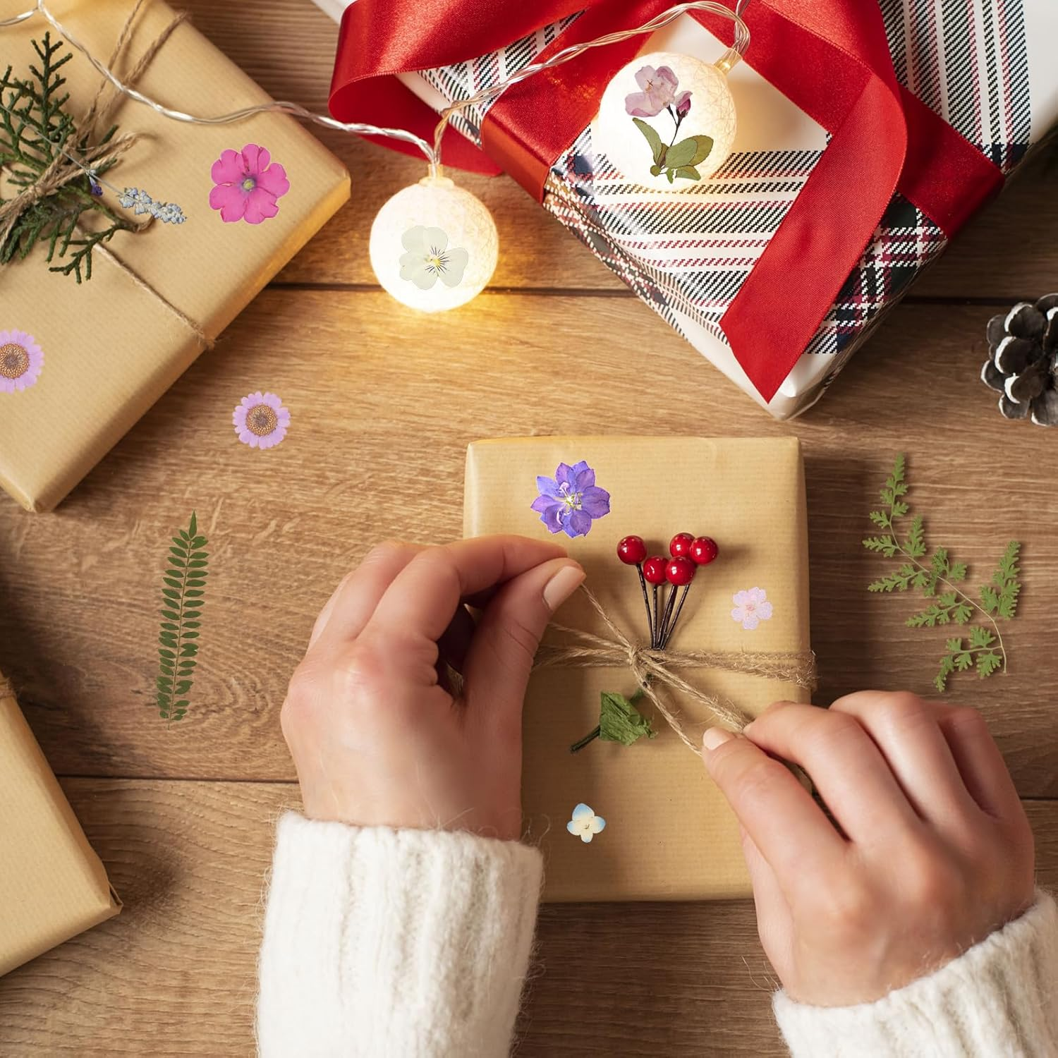 Dried Pressed Flowers Mixed Colorful Daisy Herbs Kit Resin Real Pressed Flowers Natural Dry Leaves Bulk with Tweezers for Making Nails Decoration Scrapbooking DIY Jewelry Candle Crafts image number 5