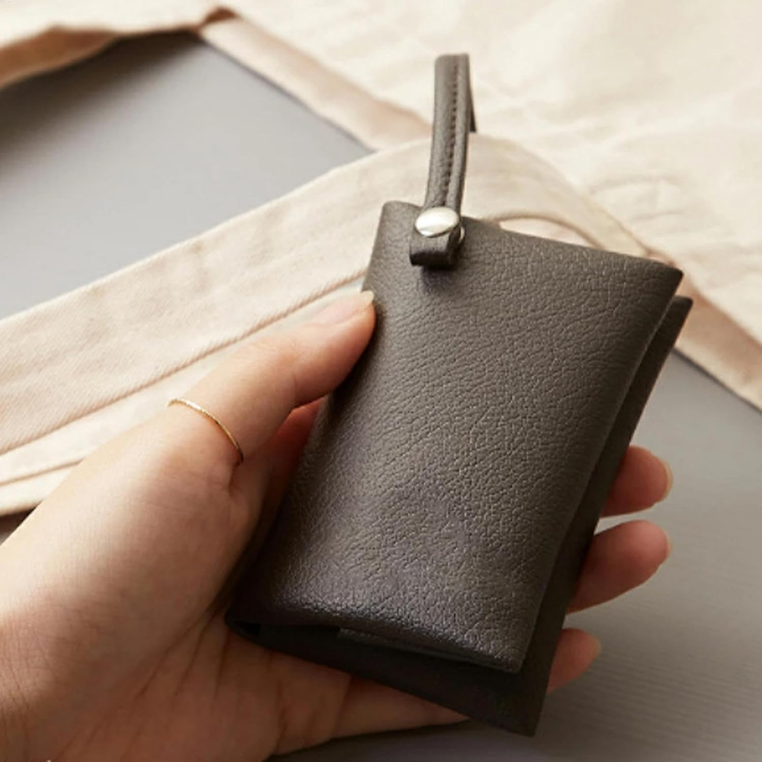 Bmucp Pocket Tissue Pouch, Purse Tissue Holder | Small Waterproof Napkin Pocket Bag | Travel Accessories, Outdoor Portable Storage Supplies for Family Friends image number 5