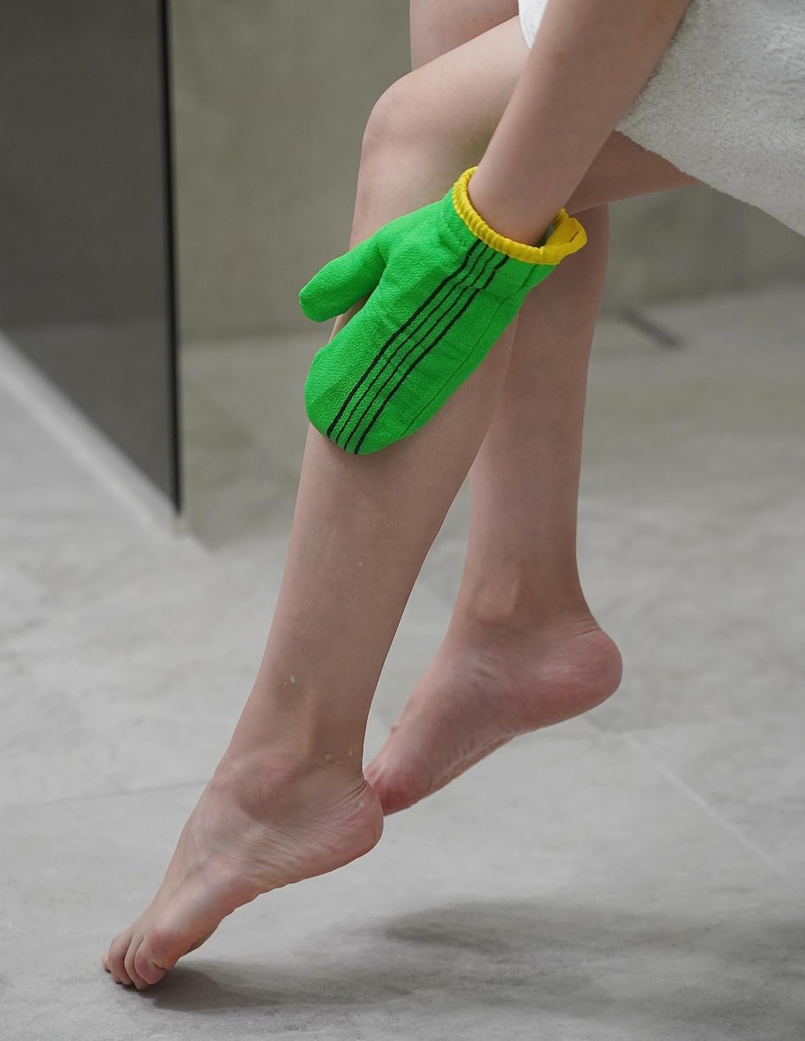 Sofrien Korean Exfoliating Towel Washcloth Mitts image number 5