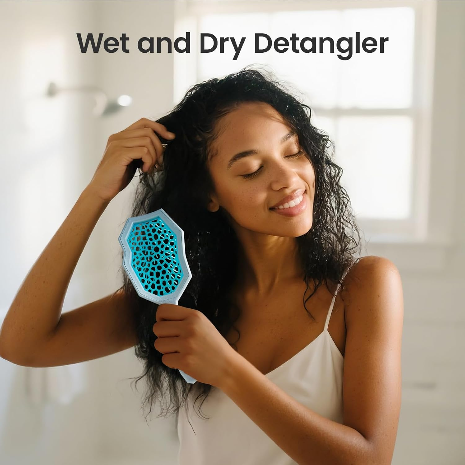 AIMIKE Glacier Detangling Brush, Pain-Free Detangler Brush for Curly Hair Wet & Dry Use, Glide through Tangles with Ease, Vented Hairbrush for Women'S 2C to 4C Curls, Blue - Blue image number 3