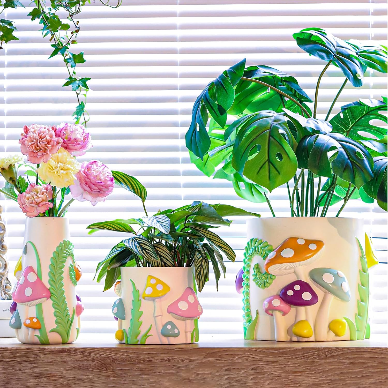 GUGUGO Pastel Flower Vase for Flower, 8-Inch-Tall Rainbow Funky Mushroom Decor, Eclectic Vases for Flowers, Unique Colorful Decorative Vase, Cute Room Decor image number 6