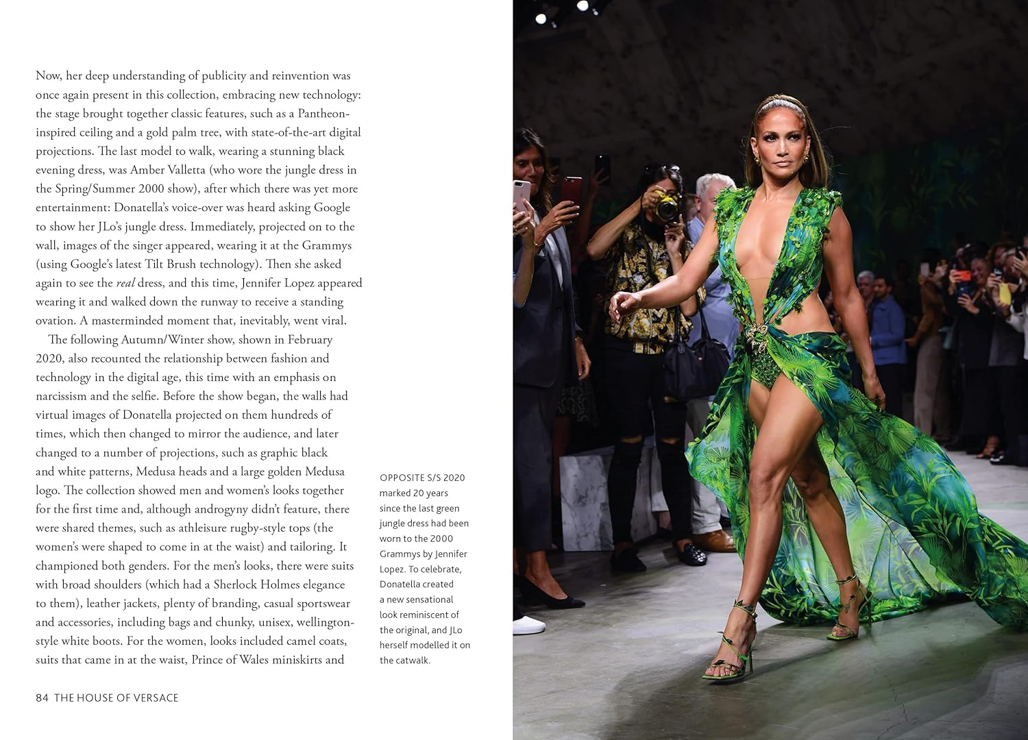 Little Book of Versace: the Story of the Iconic Fashion House: 19 image number 6