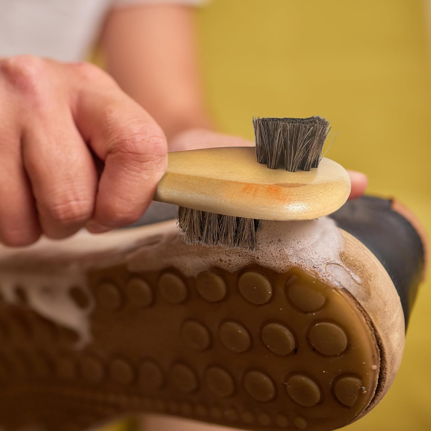 NILLOS Shoes Brushes Kit, 2 PCS Polishing Horsehair Brushes for Boots Polishing, Dauber, Care (16.5 X 4.5Cm/6.49 X 1.77In) image number 4