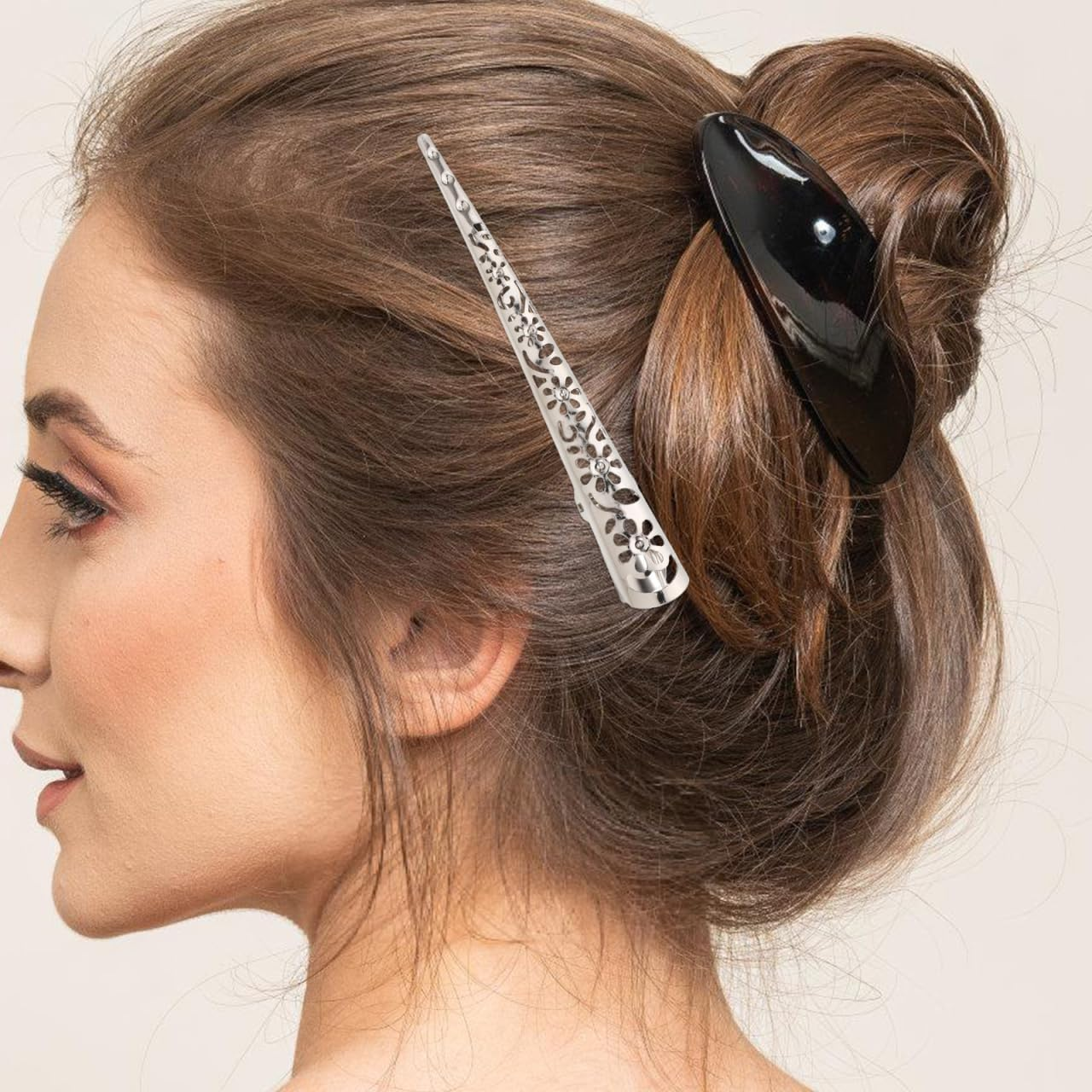 Healeved Set of 4 Stylish Alligator Hair Clips in Silver - Large Duckbill Hair Clips Made of Metal Unusual Vintage Crocodile Clips Fashionable Beak Hair Clips Unique image number 3