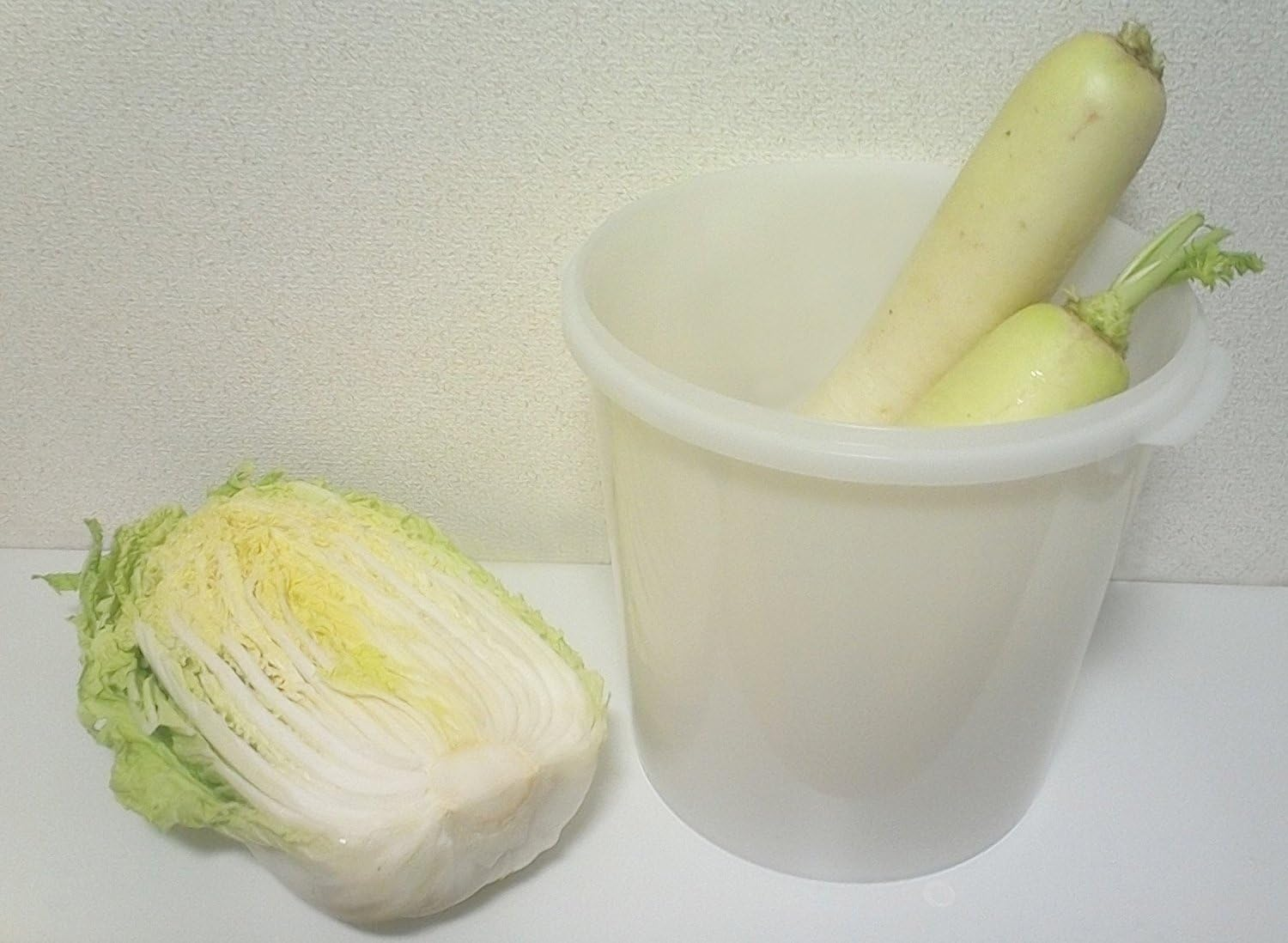 Sanko Plastic A-100 Airtight Container, Round, 2.8 Gal (10 L), White image number 6