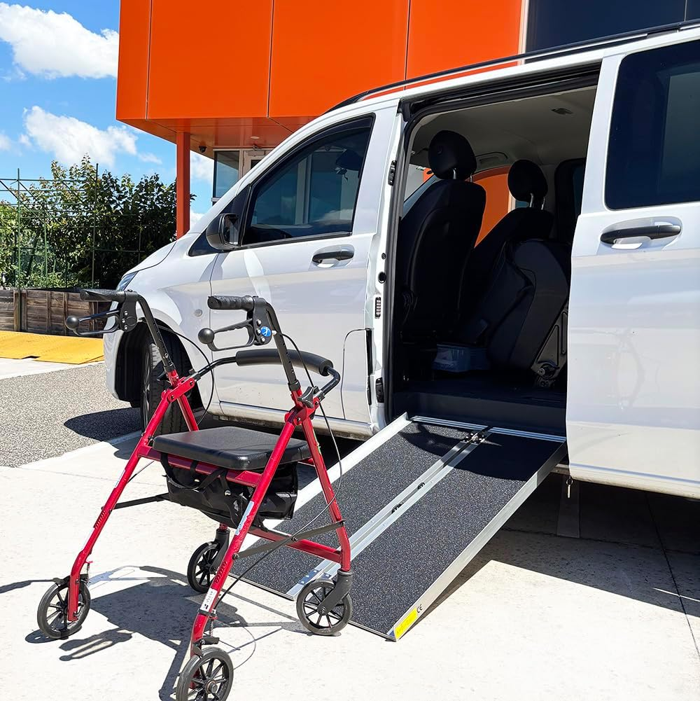Single-Folding Aluminium Wheelchair Ramp 272Kg Rated Loading Portable Threshold Non-Slip (5Ft-(152Cm X 73.5Cm X 5Cm)) image number 6