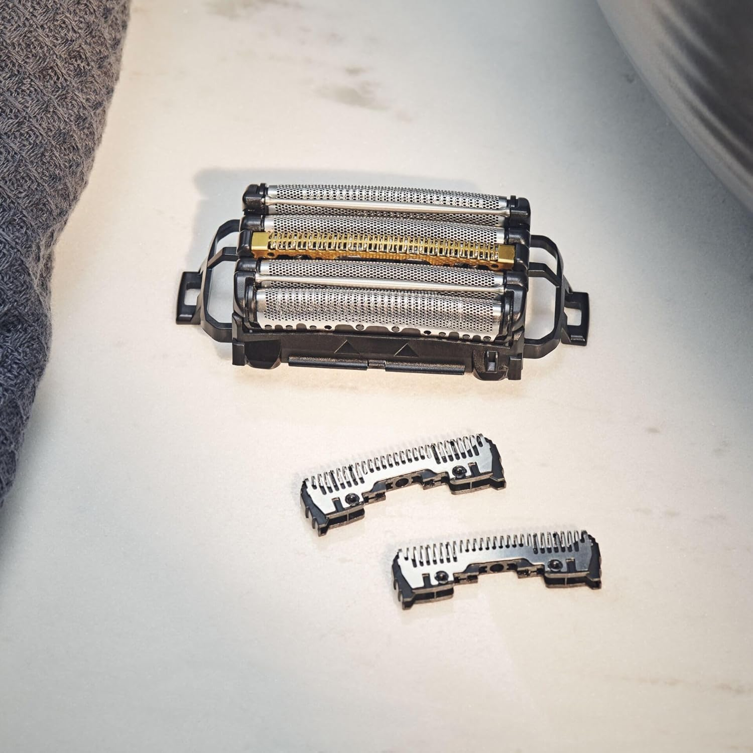 Panasonic WES9040Y1361 Replacement Blades & Shaving Foil for ES-LV9U & ES-LV6U Electric Shaver Combo Pack, 5 Blade System, Advanced Japanese Stainless Steel, Waterproof image number 1