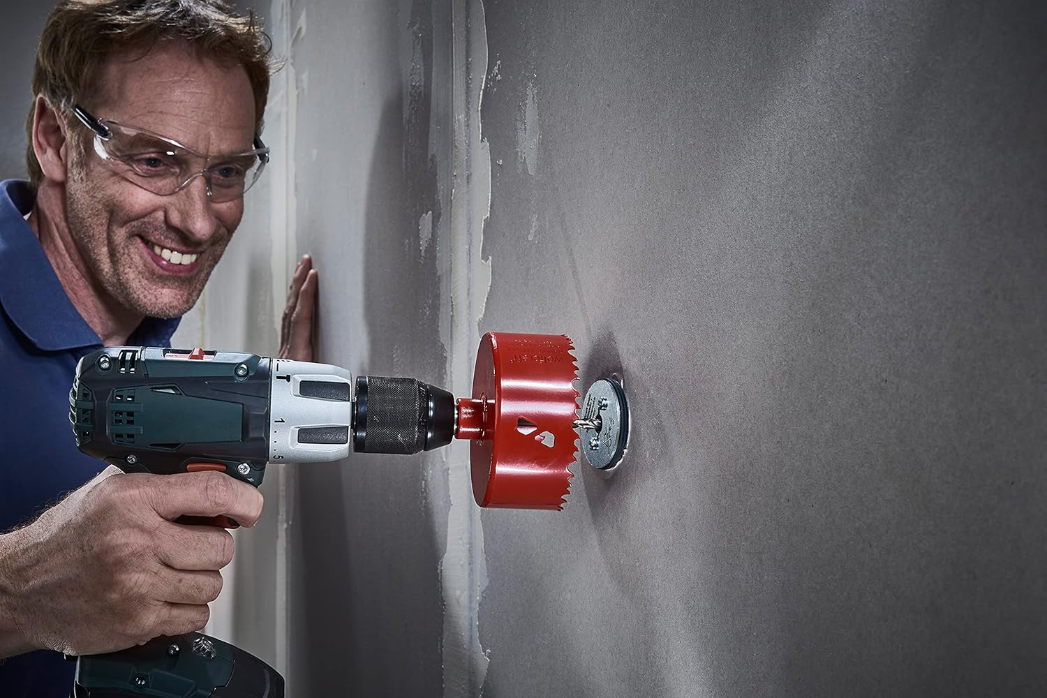 Wolfcraft Hole Enlarging Tool for Hole Saws, &Oslash; 54&ndash;70 Mm I 5952000 I Hole Saw Guide for Even, Centred Enlargement of Existing Boreholes image number 6