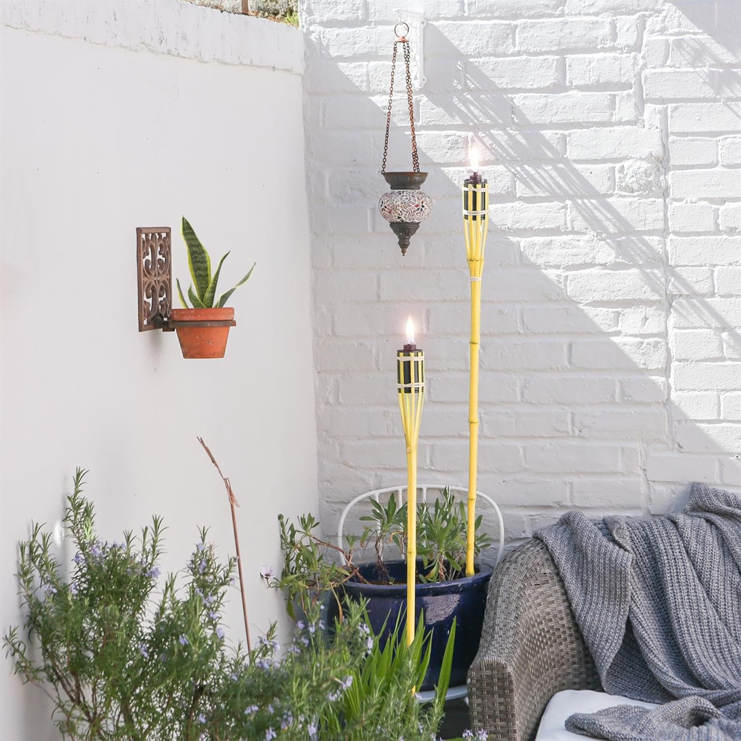 Harbour Housewares Bamboo Fire Torches - 60Cm - Yellow - 12X Garden Lighting Traditional Tiki Torches Outdoor Paraffin Oil Lamp Candle Flame Lantern with Removable Screw Top image number 2