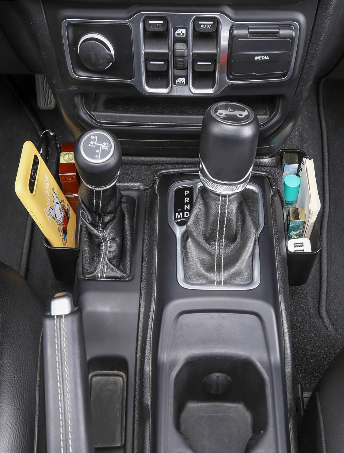 Savadicar GT-2 Shifter Storage Box, Gear Shift Side Tray, Center Console Organizer Compatible with 2018-2025 Jeep Wrangler JL JLU 4XE & Gladiator JT, Interior Storage Accessories, Black, 1 PC image number 4