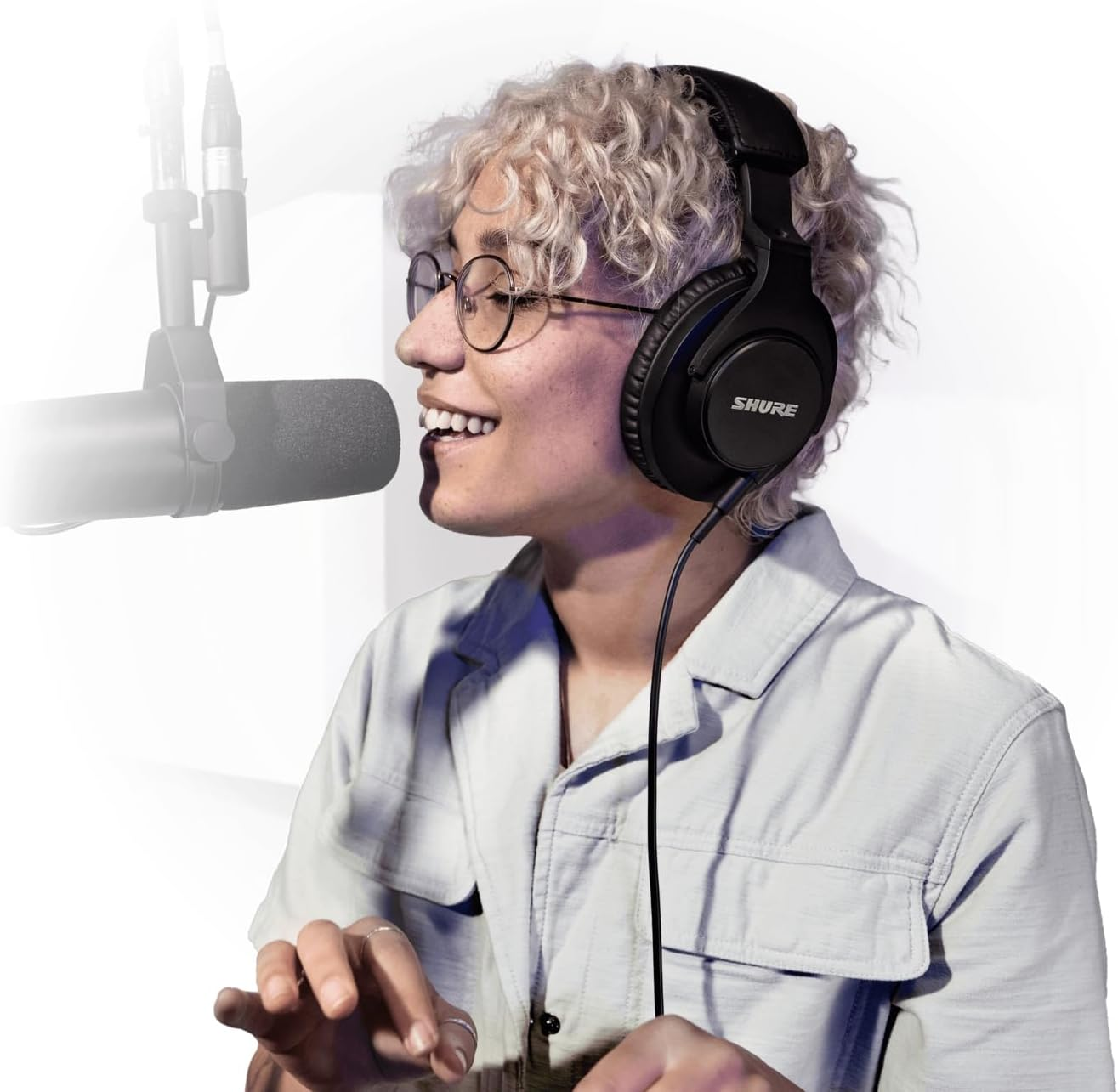 Shure SRH440A Over-Ear Wired Headphones for Monitoring & Recording, Professional Studio Grade, Enhanced Frequency Response, Work with All Audio Devices, Adjustable & Collapsible Design - 2022 Version image number 5