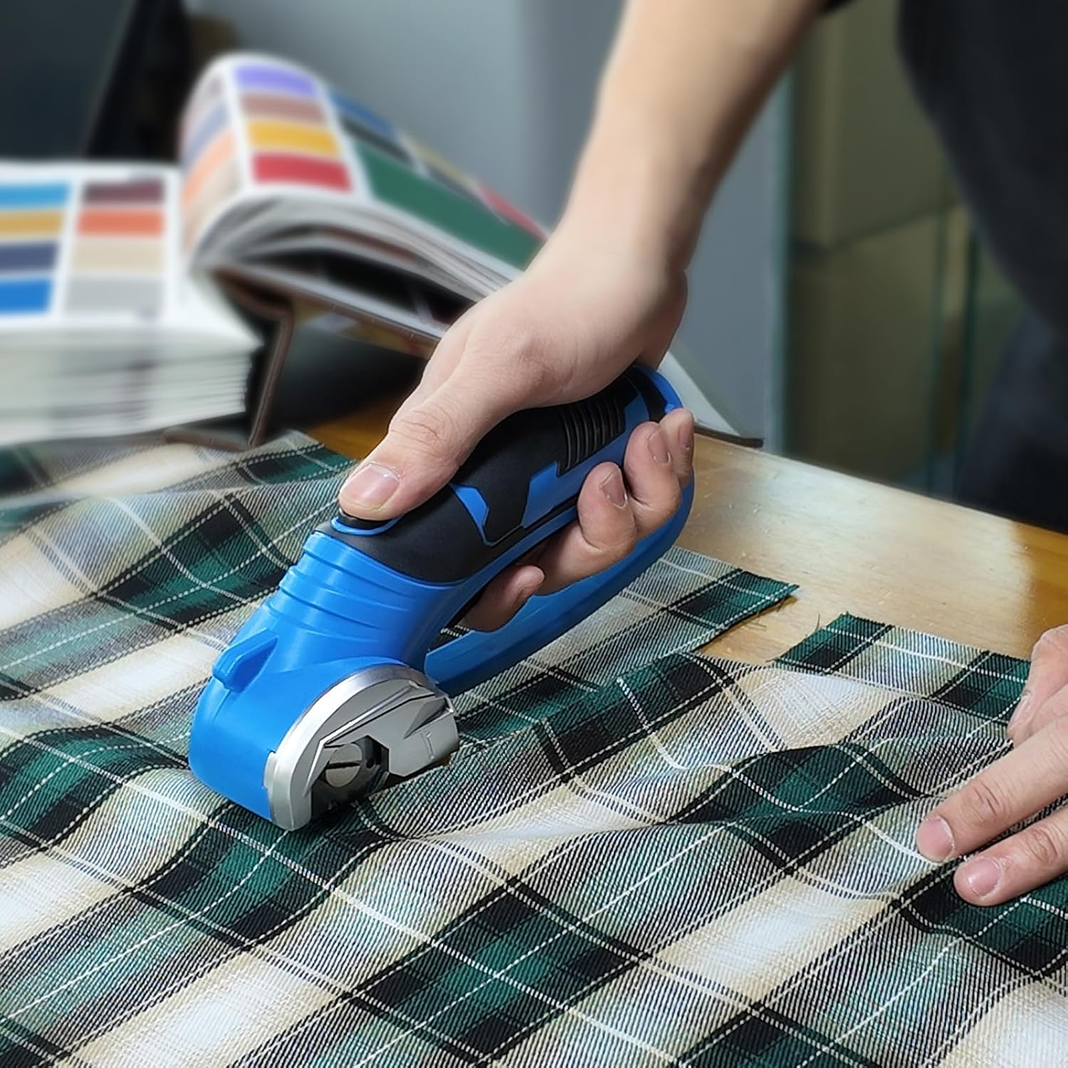 4Smarts Replacement Rotary Blades (2‑Pack) &ndash; 1/4&Prime; Razor‑Sharp Cutter Blades for 4 V Cordless Electric Scissors, 220 RPM High‑Speed Precision Cutter for Cardboard, Leather & Fabric image number 3