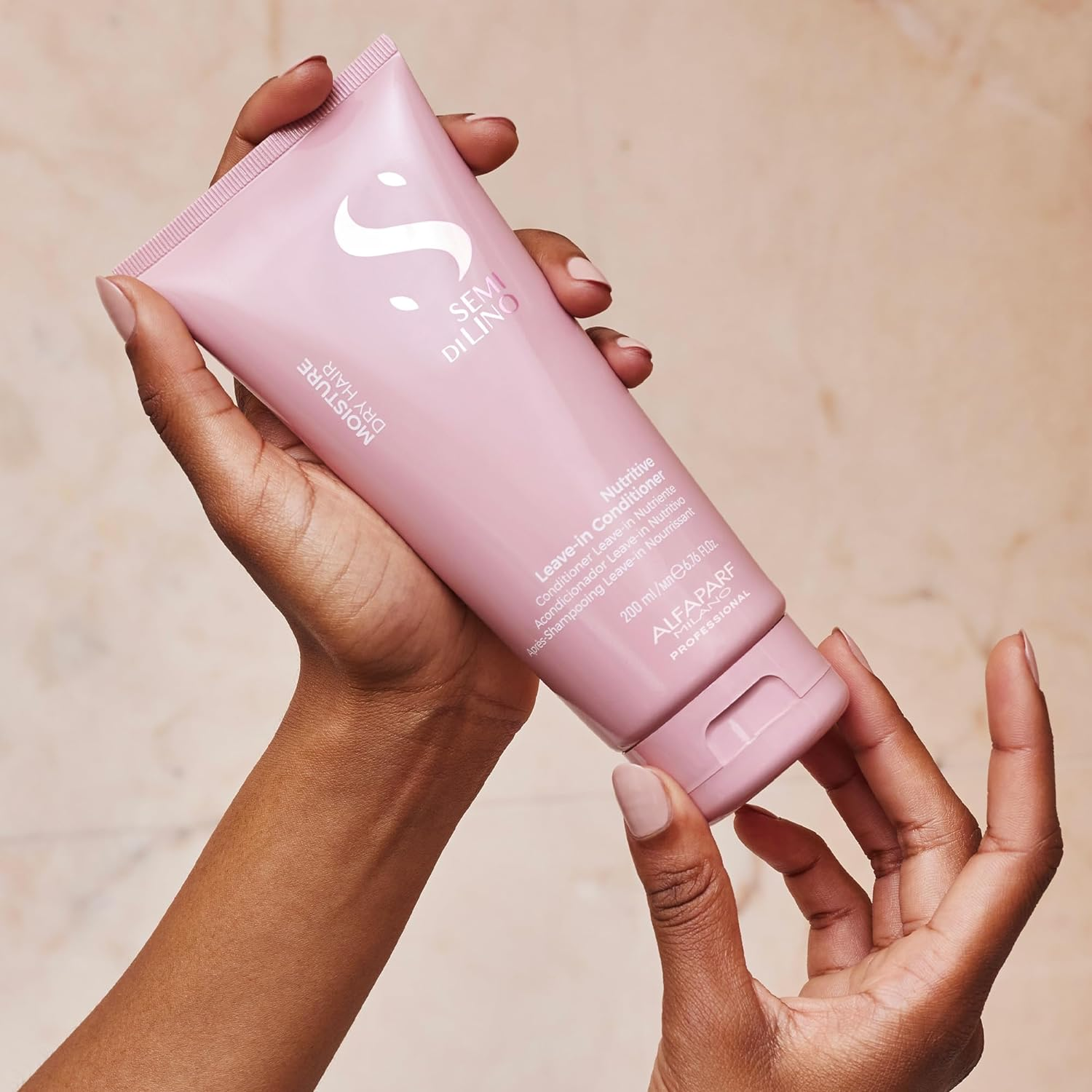 Alfaparf Milano Semi Di Lino Moisture Nutritive Leave-In Conditioner - Promoting Glossy, Silky Radiance - Softens, Nourishes and Protects - 6.76 Oz image number 1