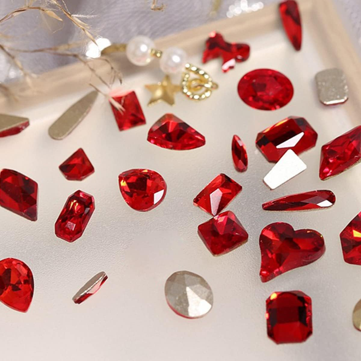 Yatinkim 810Pcs Red Nail Art Rhinestones Set Crafts Eye Face Gems Nail Jewels Manicure Charms Design Makeup Supplies Accessories Shiny Wax Pencil image number 3