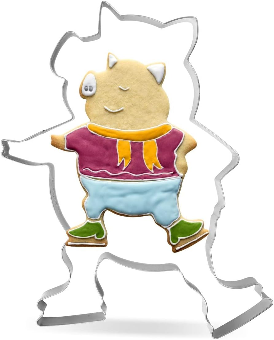 Tasty XXL Cookie Cutter, Ice Skating Pig, Piglet Shape, for Cute, Fun and Unique Cookie Creation and Baking in Classic Glossy Silver, Dimensions: 15.5 X 19 X 2.5Cm, Colour: Silver