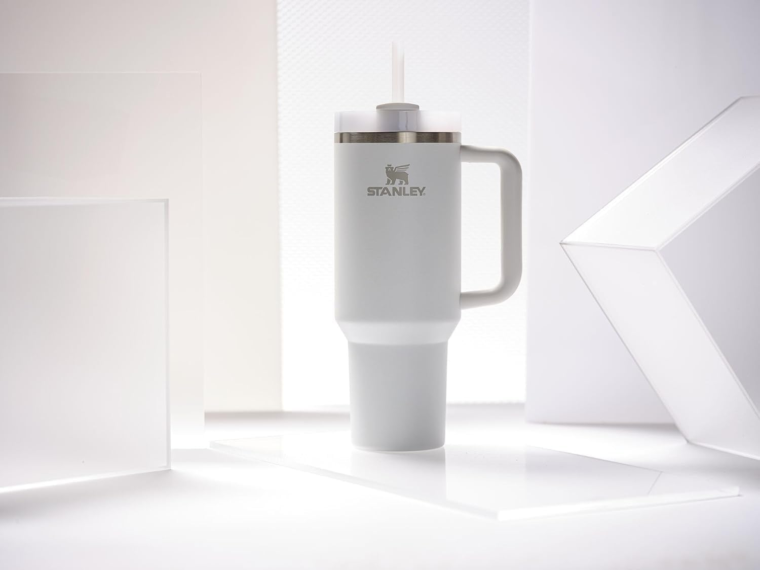 Stanley Quencher H2.0 Tumbler with Handle and Straw 40 Oz | Flowstate 3-Position Lid | Cup Holder Compatible for Travel | Insulated Stainless Steel Cup | Bpa-Free | Frost image number 6