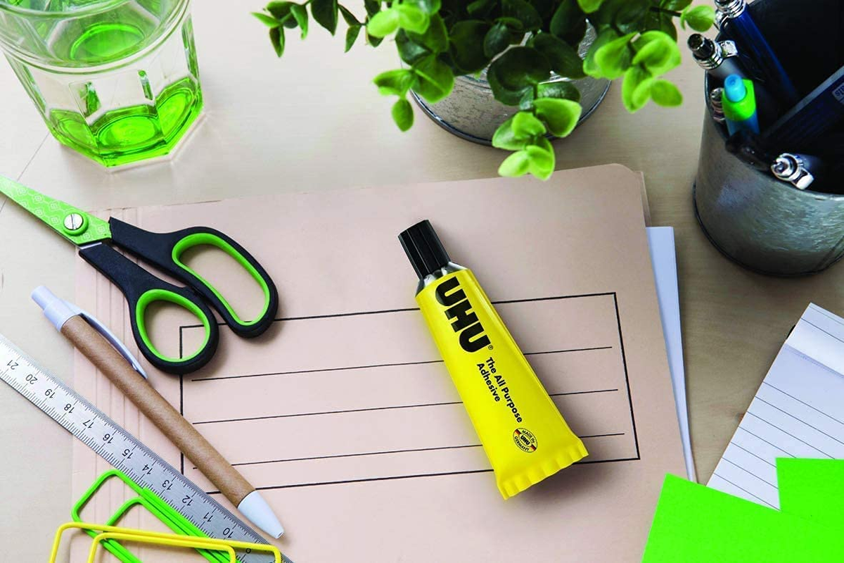 UHU Versatile All Purpose Adhesive Liquid 125Ml, (33-40815) image number 6