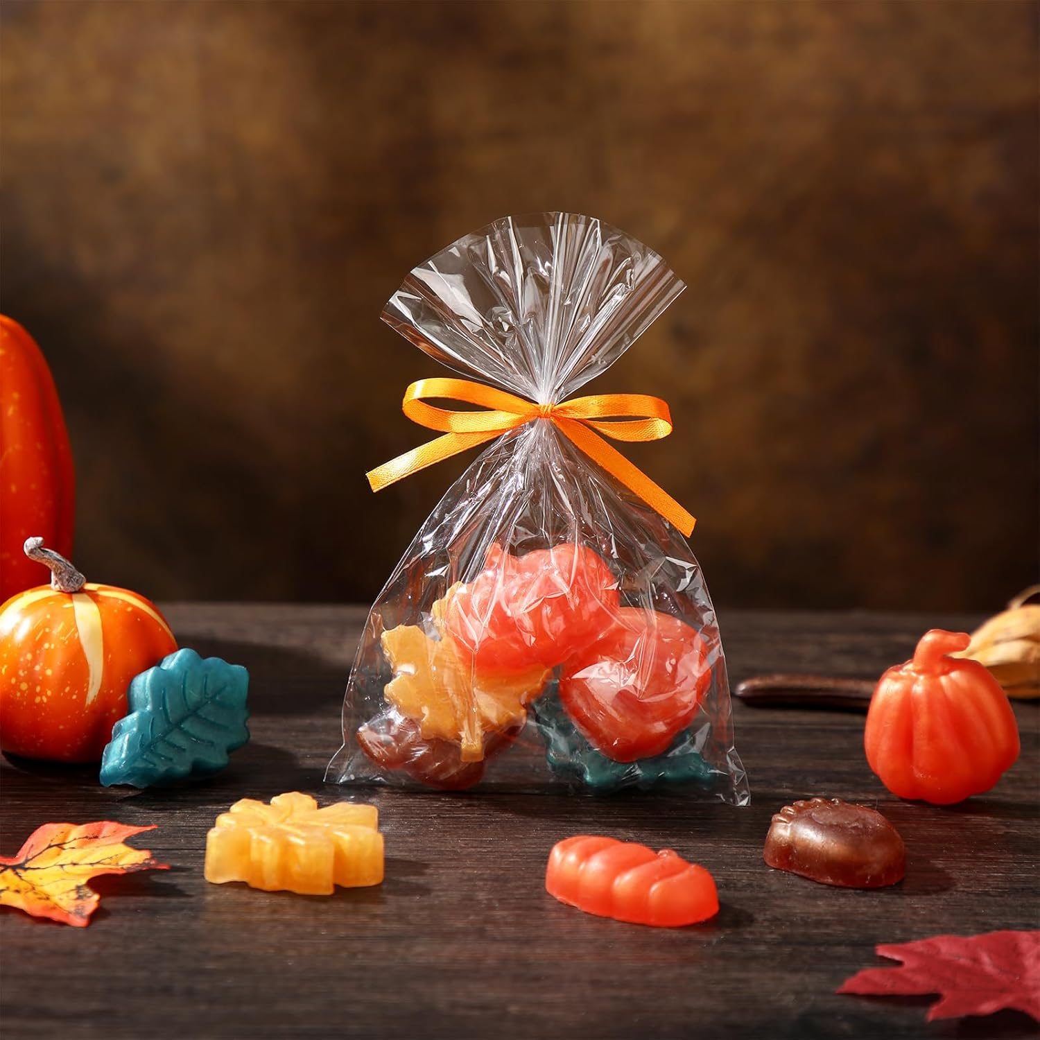 Lineshading 200G Autumn Theme Decorative Soap Fall Baby Shower Favors Decor Pumpkin Acorn Maple Leaf Shaped Mini Soaps for Bathroom Home Wedding Party Bulk Bridal Shower Favors Gifts image number 4
