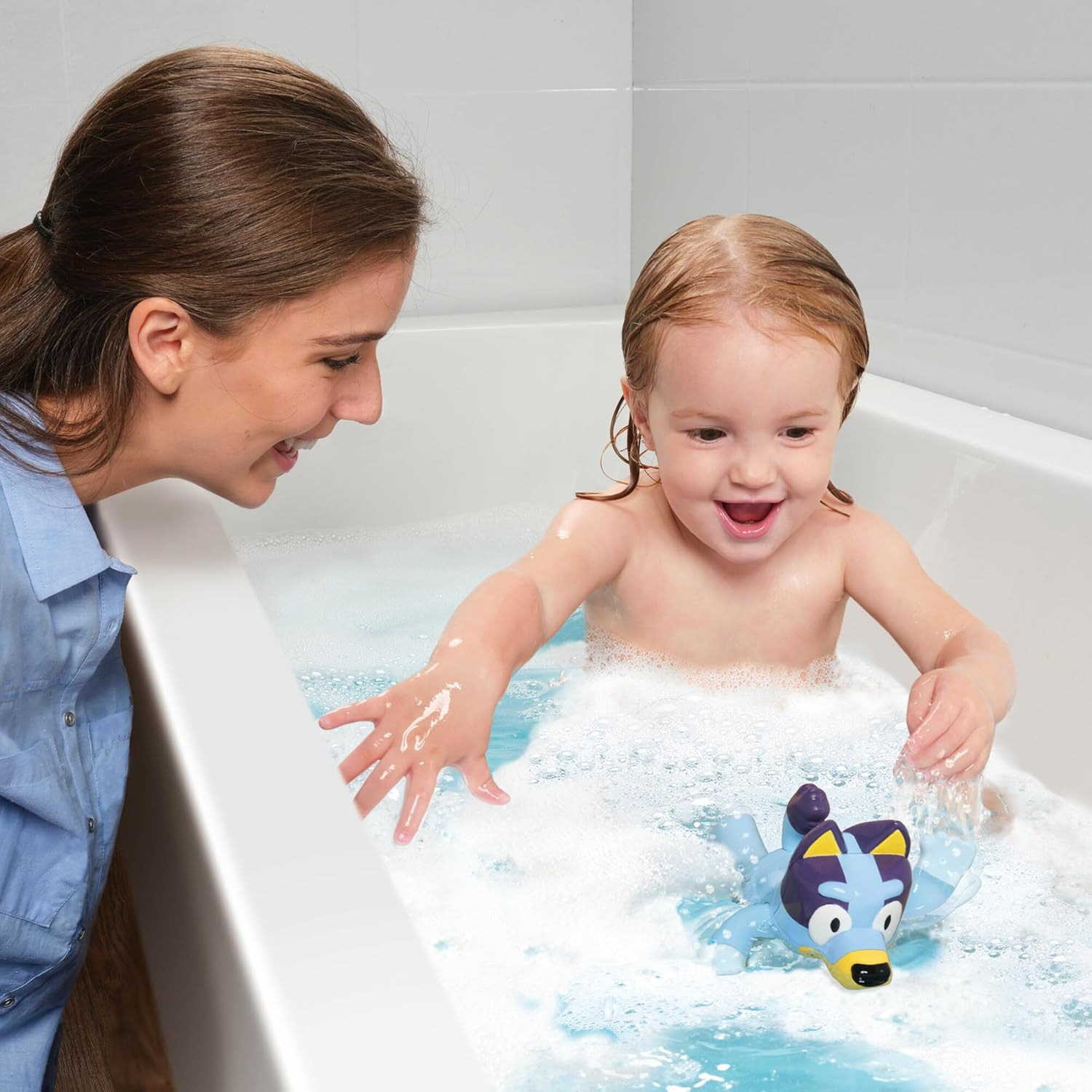 Tomy Toomies Swimming Bluey - Toddler Bath Bluey Toy with Pull String Seahorse, Swims on Front and Back - Interactive Water Play Bluey Toys - Baby Bath Toys and Swimming Pool Toys for +18 Months Old image number 5