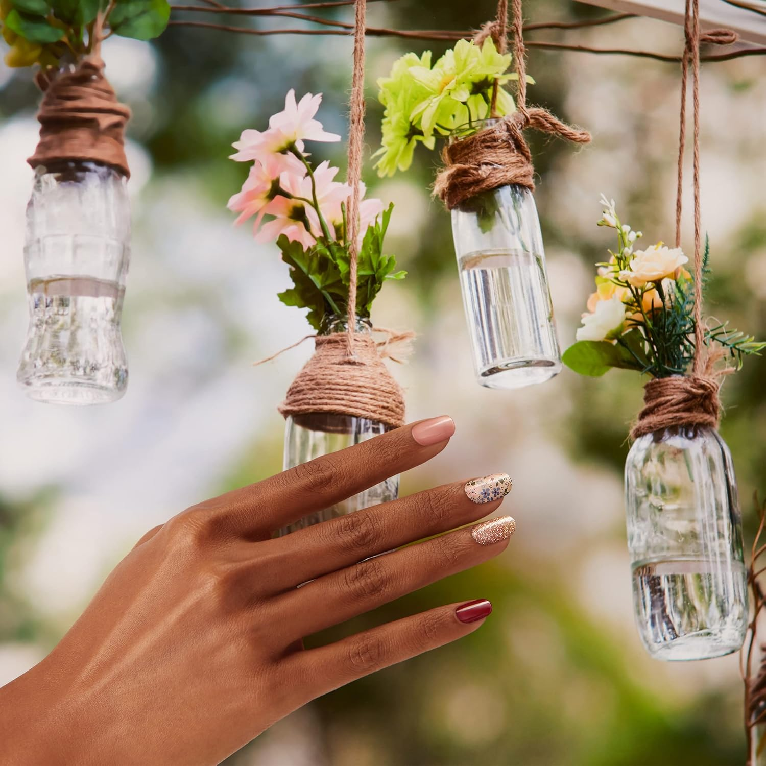 Dashing Diva Gloss Nail Strips - Wild Flower | UV Free, Long Lasting, Floral Nail Stickers with Pink Accent Nails | Contains 32 Nail Wraps, 1 Prep Pad, 1 Nail File