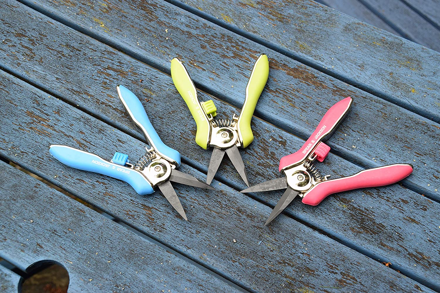 Spear & Jackson 56418P Pink Garden Snips - Green image number 5