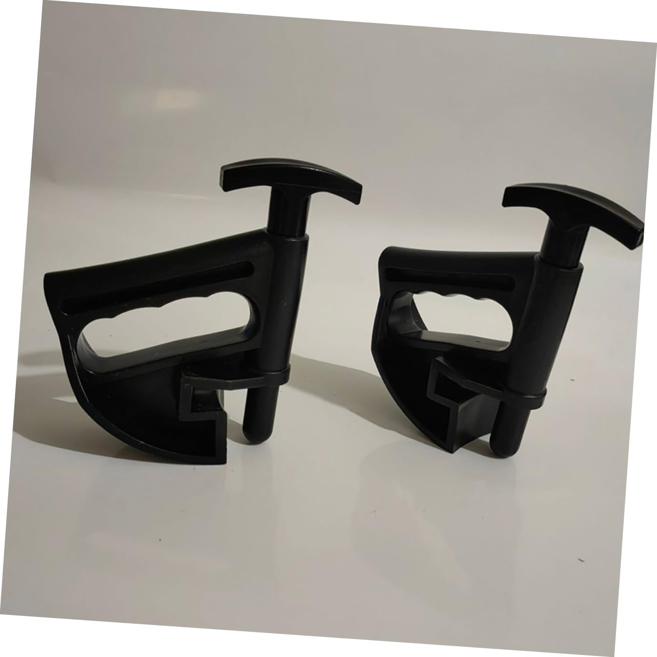 DONFAMDS 2Pcs Heavy Duty Auto Tire Changer Clamp Tool for Car and Truck Tire Removal for Efficient Wheel Disassembly Garage Workshop image number 4