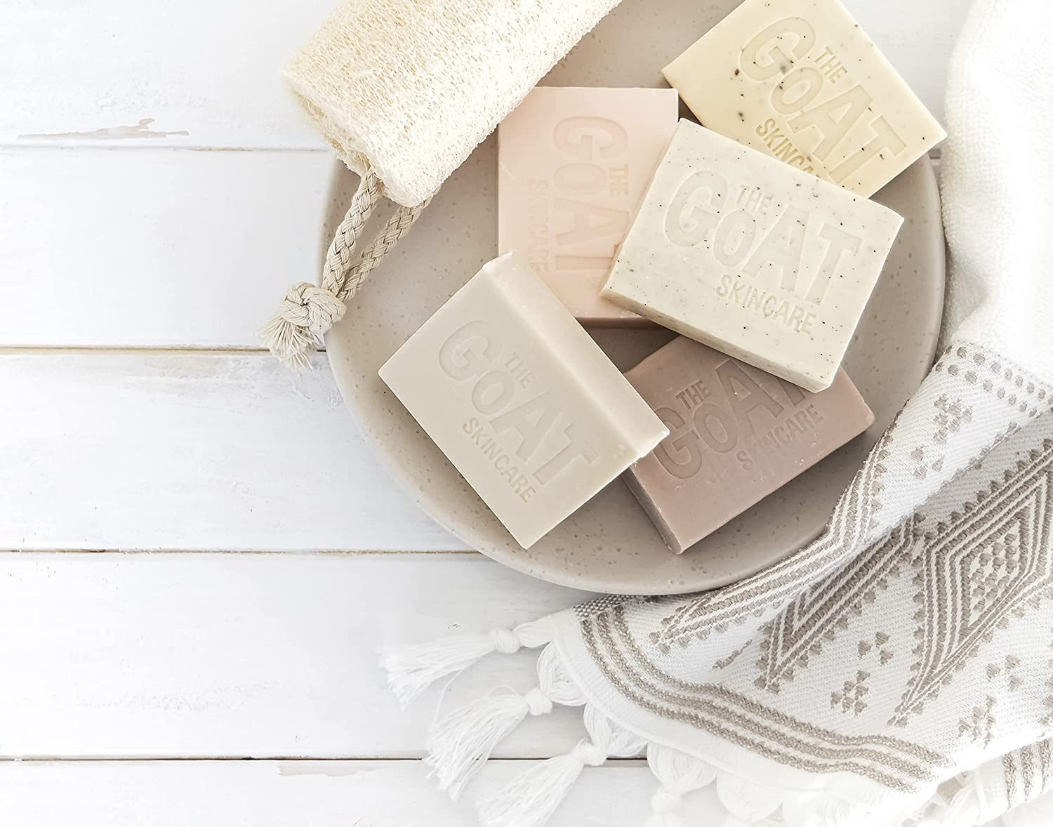 The Goat Skincare Soap Bar with Chia Seed Oil, 100 G (Pack of 1) image number 3