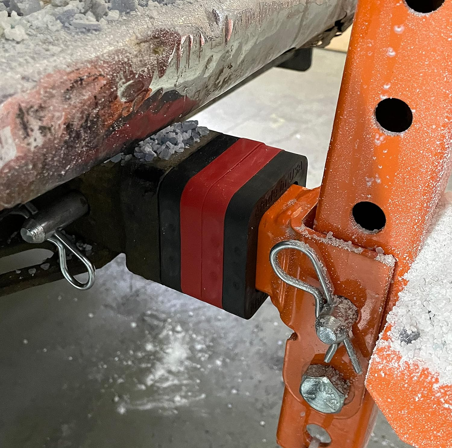 Suspension Dudes 4 Pack 2-Inch Hitch Receiver Silencer Pad Reduces Rattle and Noise, Provides Cushion between Hitch Receiver and Tow Hitches, Made in USA (4-Pack Black X2 / Red X2) image number 5