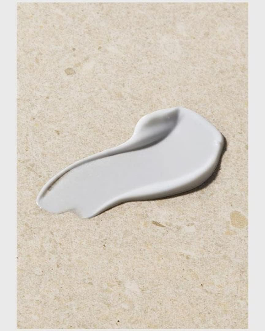 The Body Shop Vitamin E Cream Cleanser &ndash; Removes Impurities & Makeup &ndash; Moisturizes &ndash; for All Skin Types &ndash; 8.4 Oz image number 5