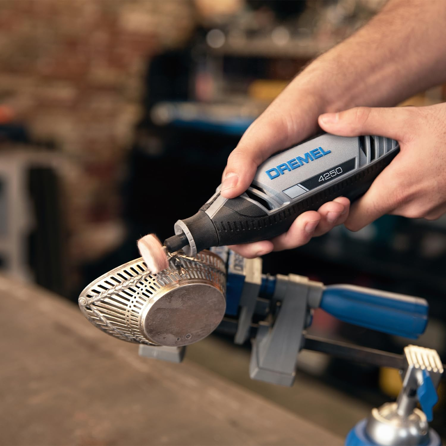 Dremel 4250-35 Rotary Multitool Corded with 35 Accessories & Dremel Flexible Shaft (225) image number 6