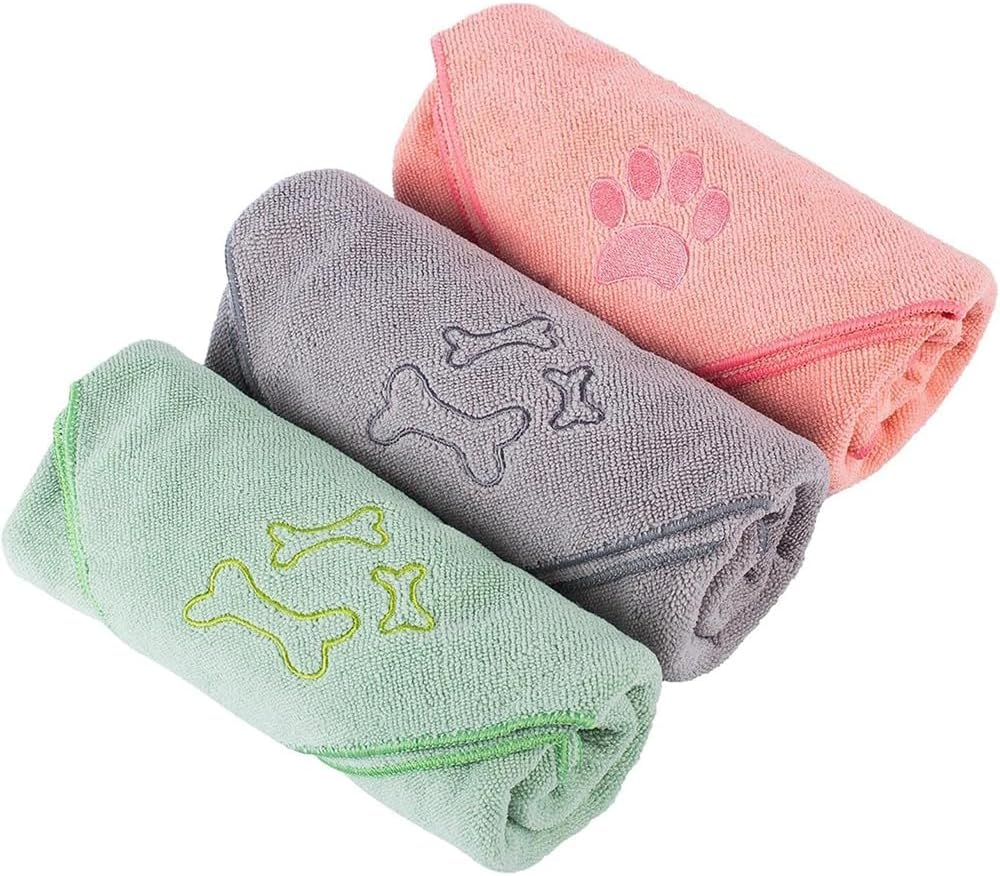 Pack of 3 Large Microfiber Pet Towels, Quick Dry Dog & Ca Washcloths, Super Absorbent Sweat Rags, for Pet Bathing, Grooming, and Drying 50X100 CM image number 2