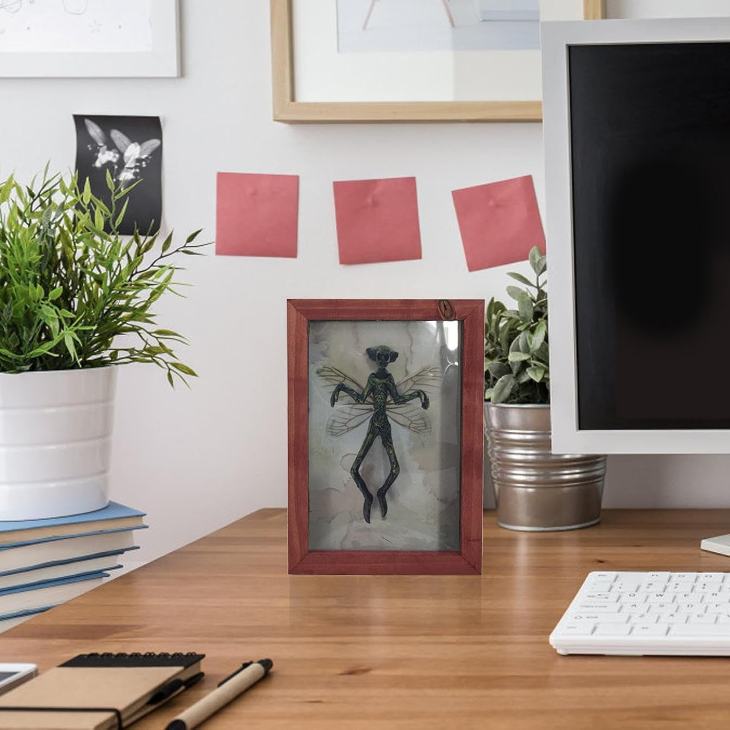 Mysterious Ghost Specimen Photo Frame - Halloween Bat Specimen Display, Gothic Style Resin Frame | Decorative Wall Hanging for Ghost Festival, Taxidermy Art, Dark Wind Home Ornament, Personality Decor image number 5