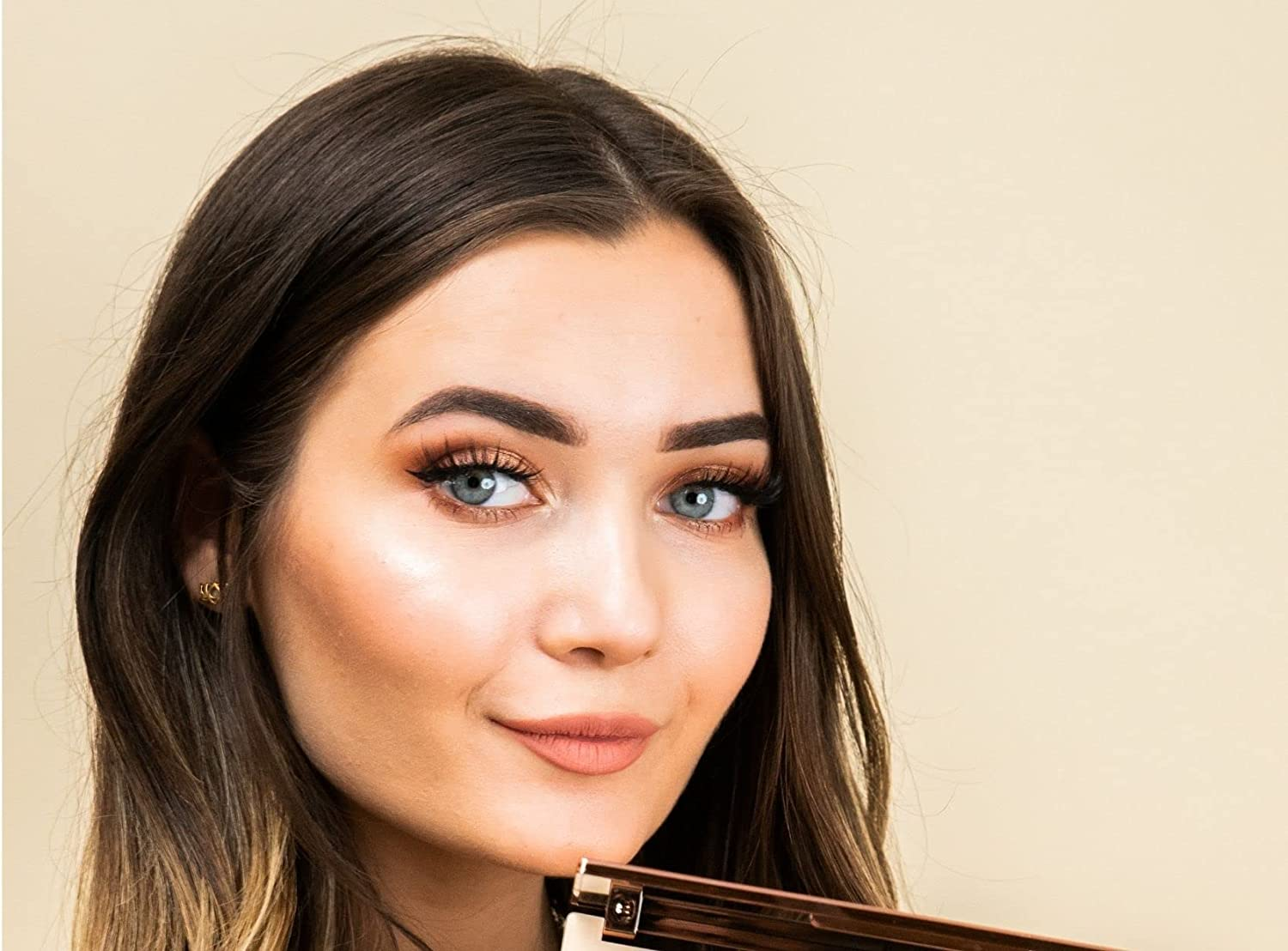 Revolution X Roxxsaurus Highlight & Contour Palette image number 4