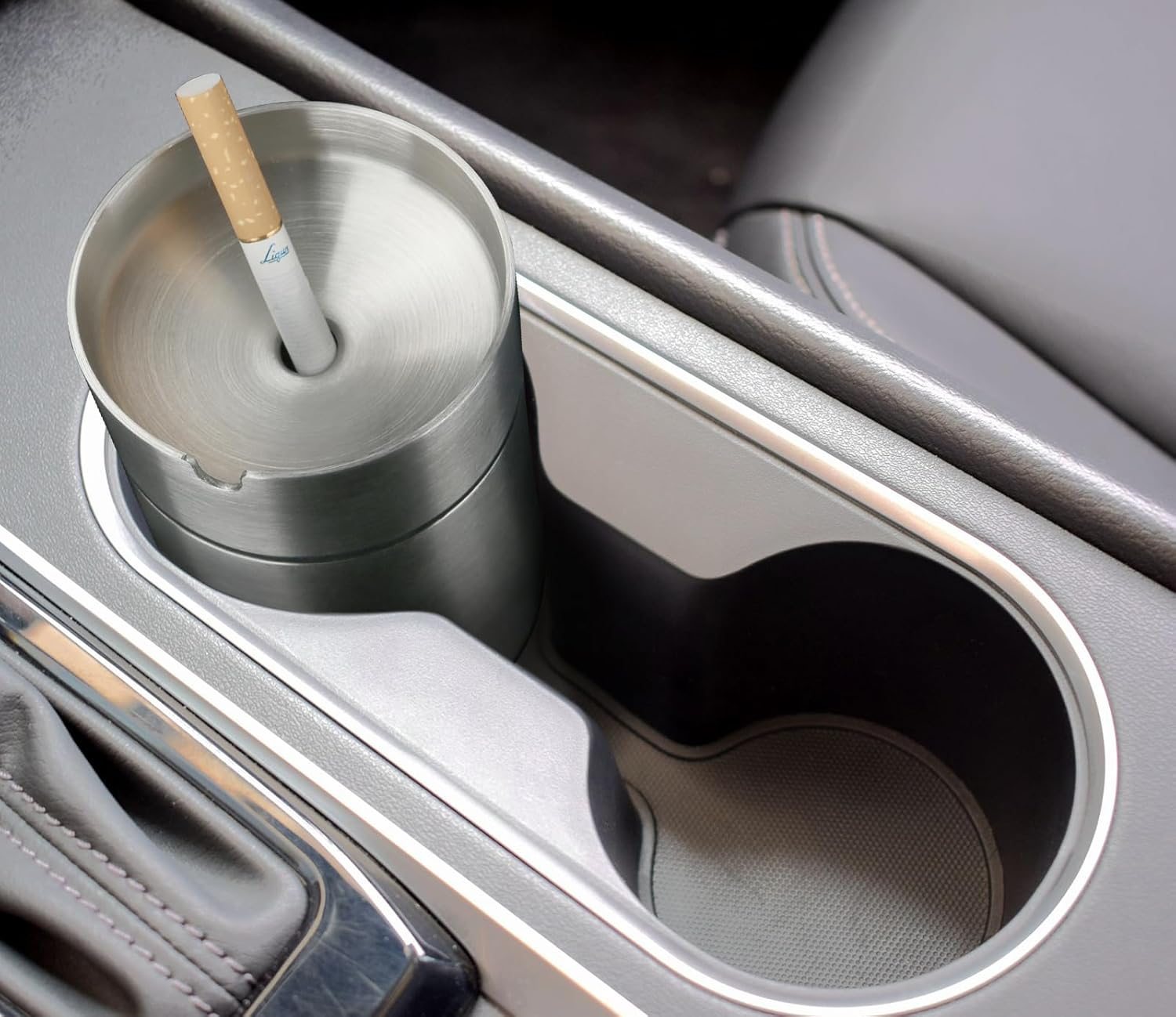 Silvery Car Ashtray with Funnel Cover,Stainless Steel Ashtray Suitable for All Cars image number 5