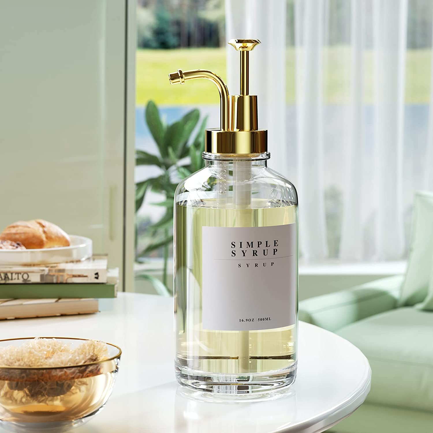 Coffee Syrup Dispenser for Bar Accessories，Coffee Pump Dispenser, Glass Syrup Bottle with Gold Pumps and 20 Labels, 16.9 Oz 500 Ml, Set of 2