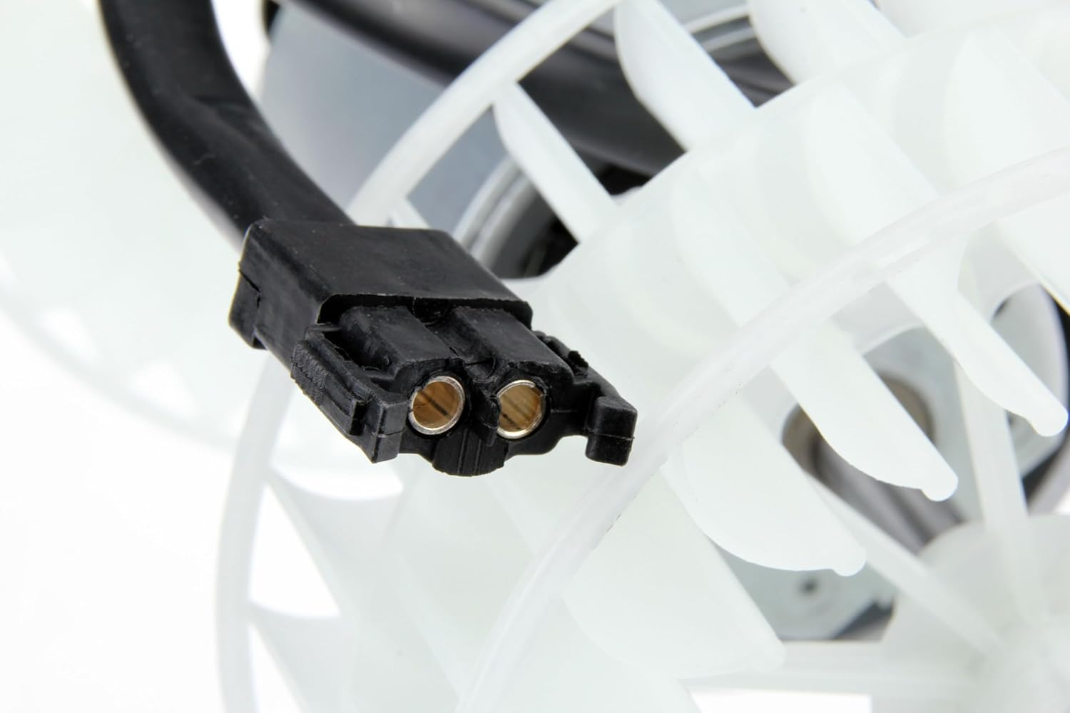 URO Parts 201 820 0642 Blower Motor image number 1