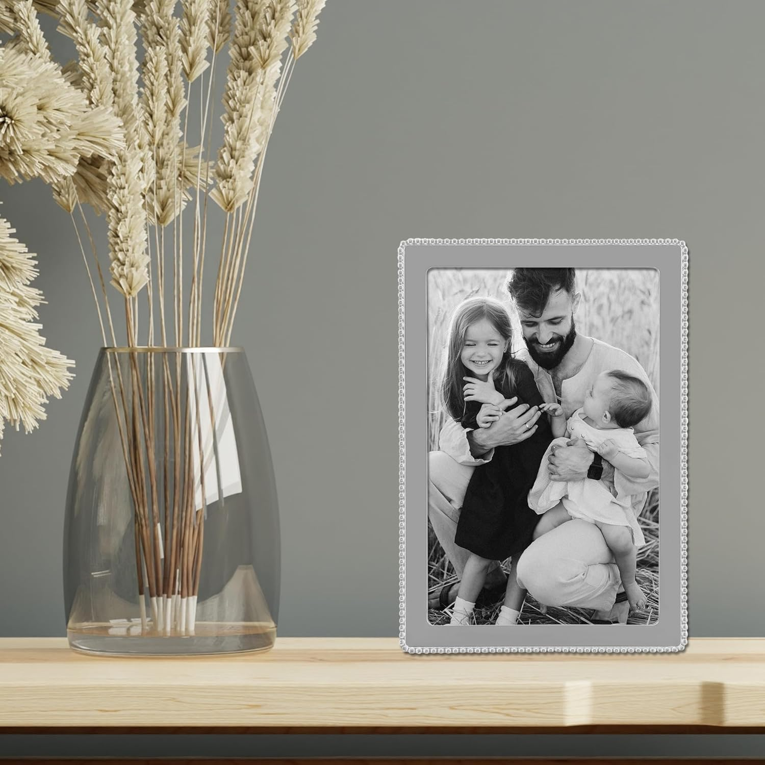 Lawrence Frames Metal Picture Frame with Delicate Outer Border of Beads, 4 by 6-Inch, Silver image number 1